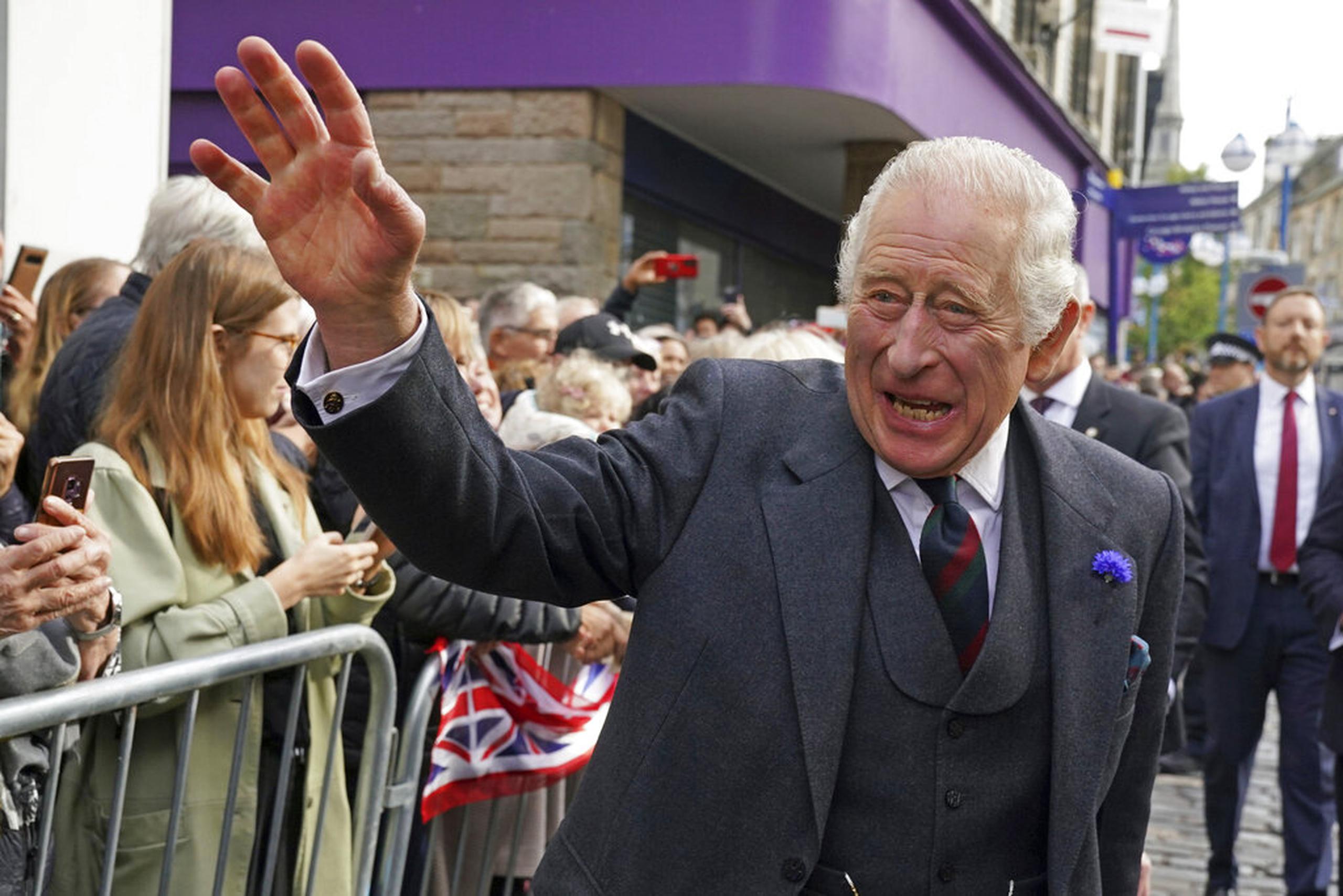 El rey Carlos III en Dunfermline, Escocia, el 3 de octubre del 2022.