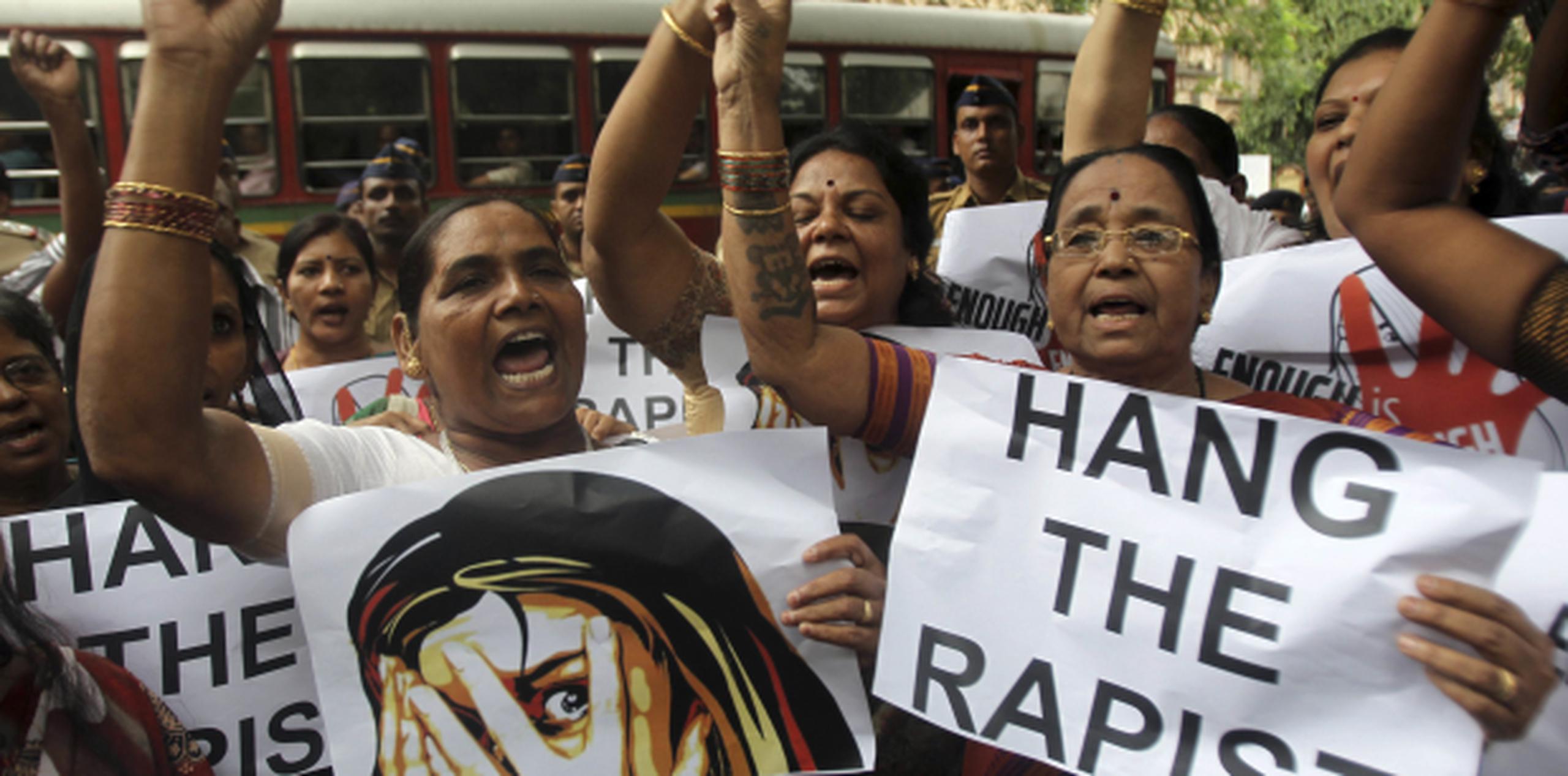 El caso de la menor abusada sexualmente en grupo ha desatado la indignación en el país. (AP)