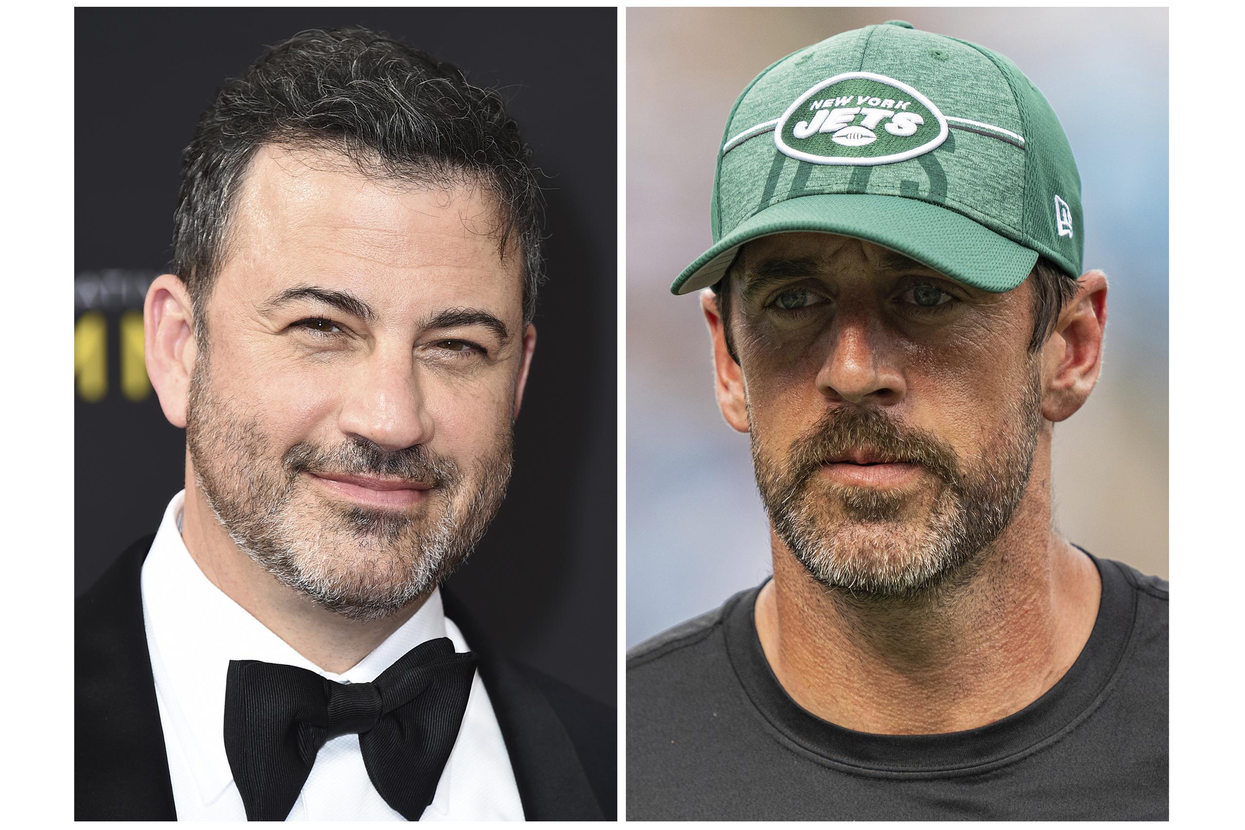 Jimmy Kimmel (izquierda), aparece en una foto del 14 de septiembre de 2019. Aaron Rodgers, aparece en una imagen del 12 de agosto de 2023.