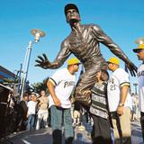 Nace iniciativa para erguir una estatua de Roberto Clemente en el Congreso de Estados Unidos