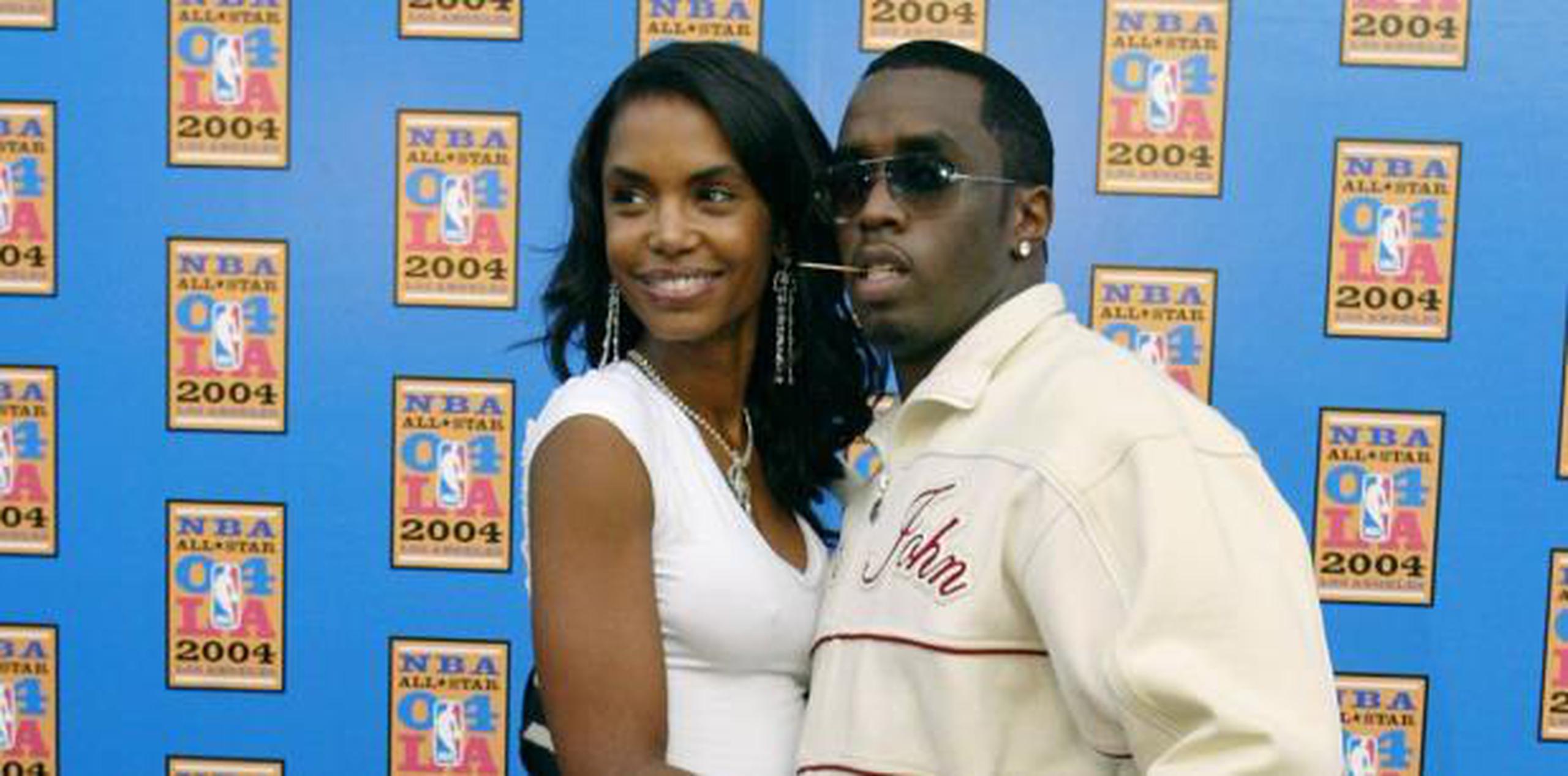 Kim Porter y P. Diddy en su llegada al NBA All-Star Game en Los Ángeles, el 15 de febrero de 2004. (AP)