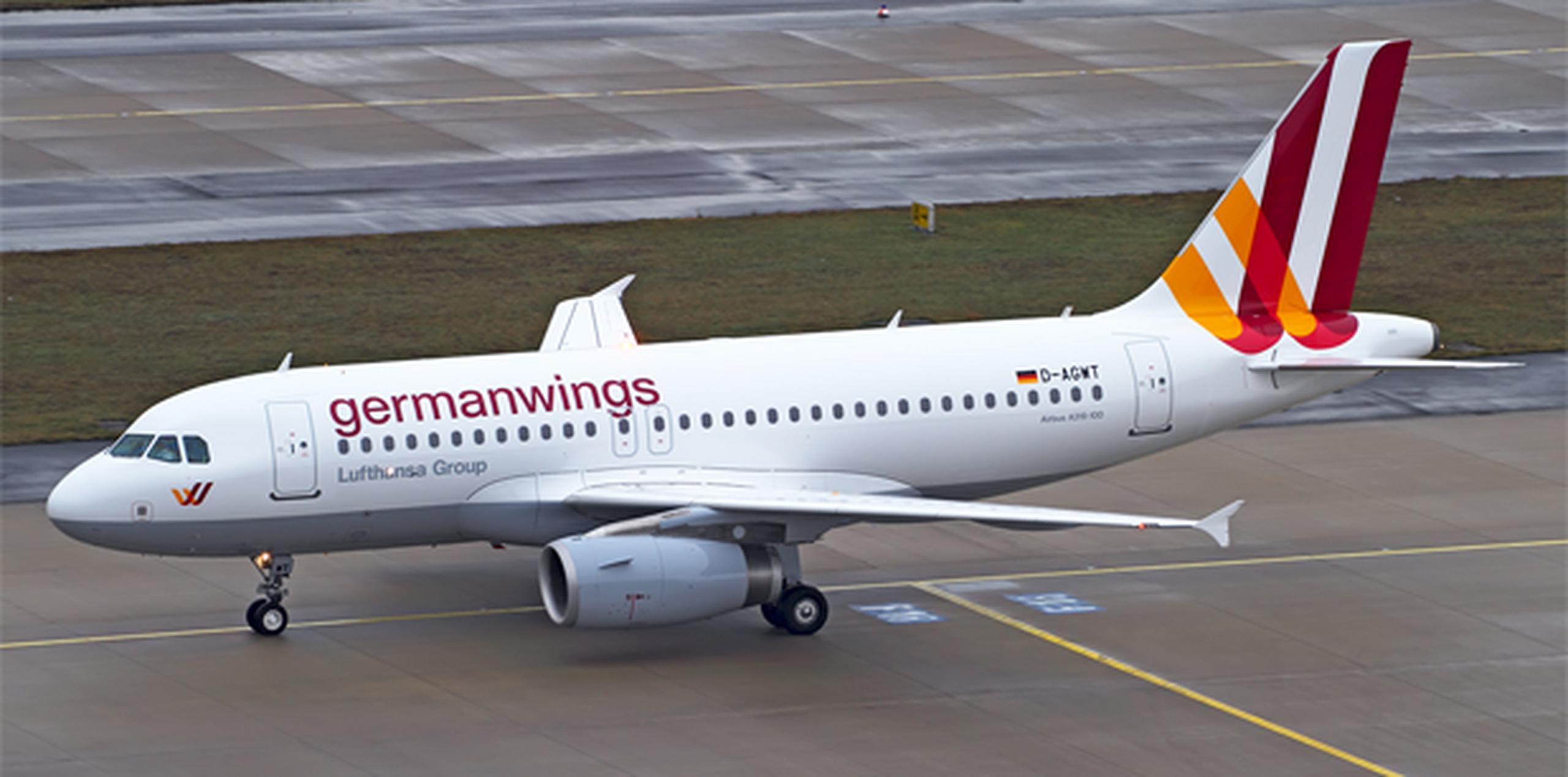 El vuelo de la aerolínea de bajo coste Germanwings cubría la ruta entre Barcelona y Dusseldorf cuando se estrelló en la región de los Alpes franceses, dijeron funcionarios galos.