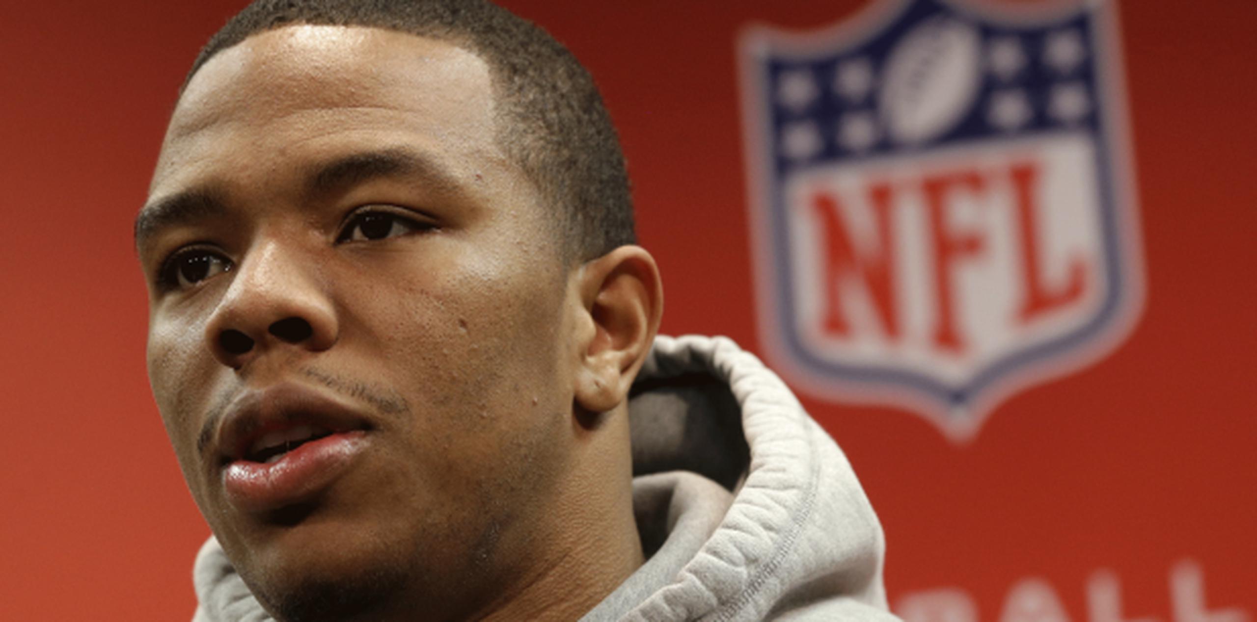 La NFL suspendió a Rice por tiempo indefinido tras la difusión del video. (AP / Archivo)