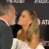 ¡Escándalo! Tom Hanks le hace tremendo desplante a Jennifer López