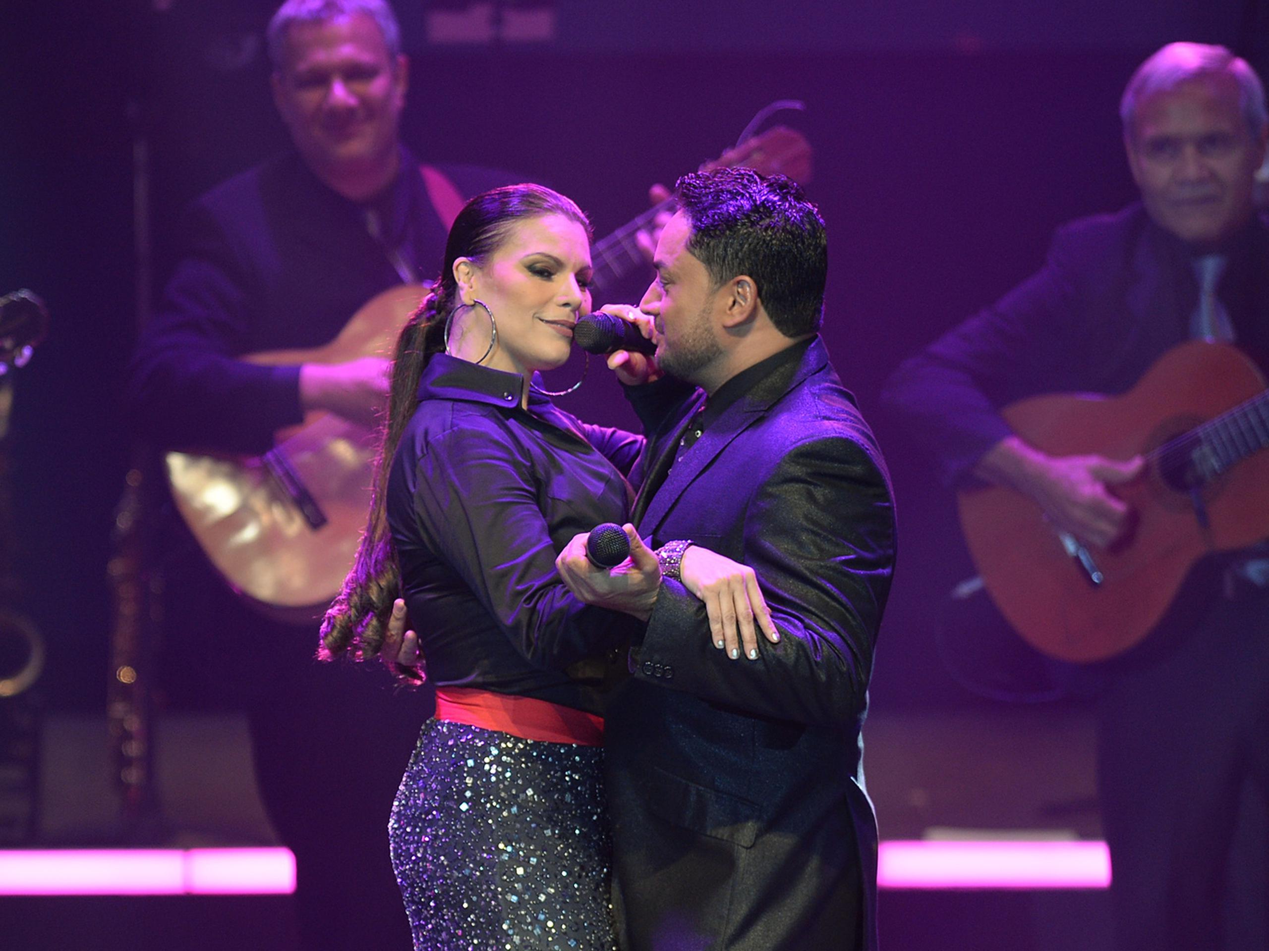 La dueto de Manny Manuel y Olga Tañon estará incluido en el próximo disco que el merenguero lanzará en mayo.  (Archivo)