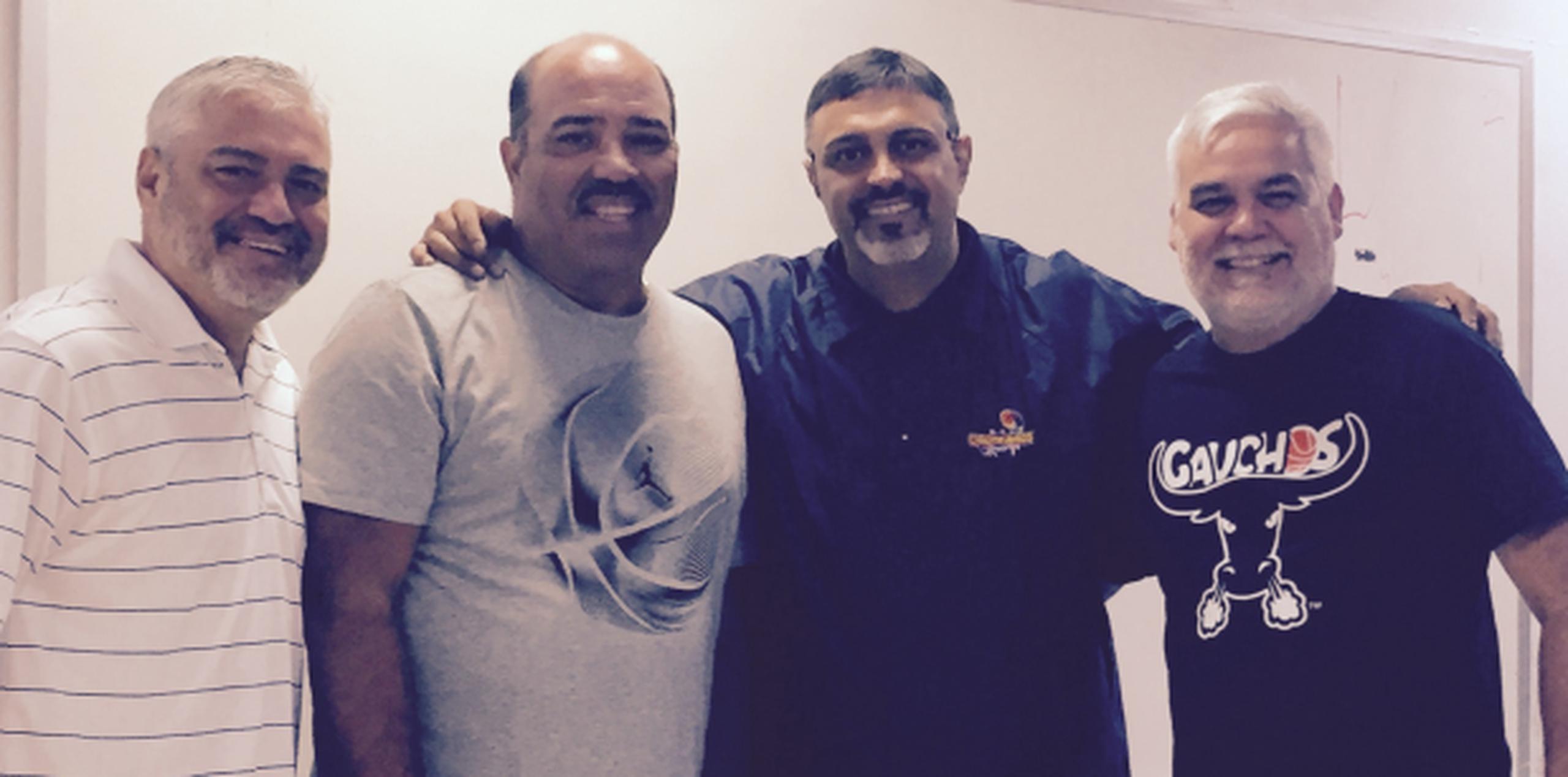 Casiano se reunió hoy con sus asistentes Rafael “Chino” Torres. Manolo Cintrón y Omar Gonzalez. (Suministrada)