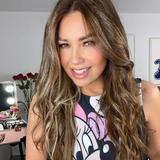 Thalía disfruta la dinámica de la coquetería con “Mojito”