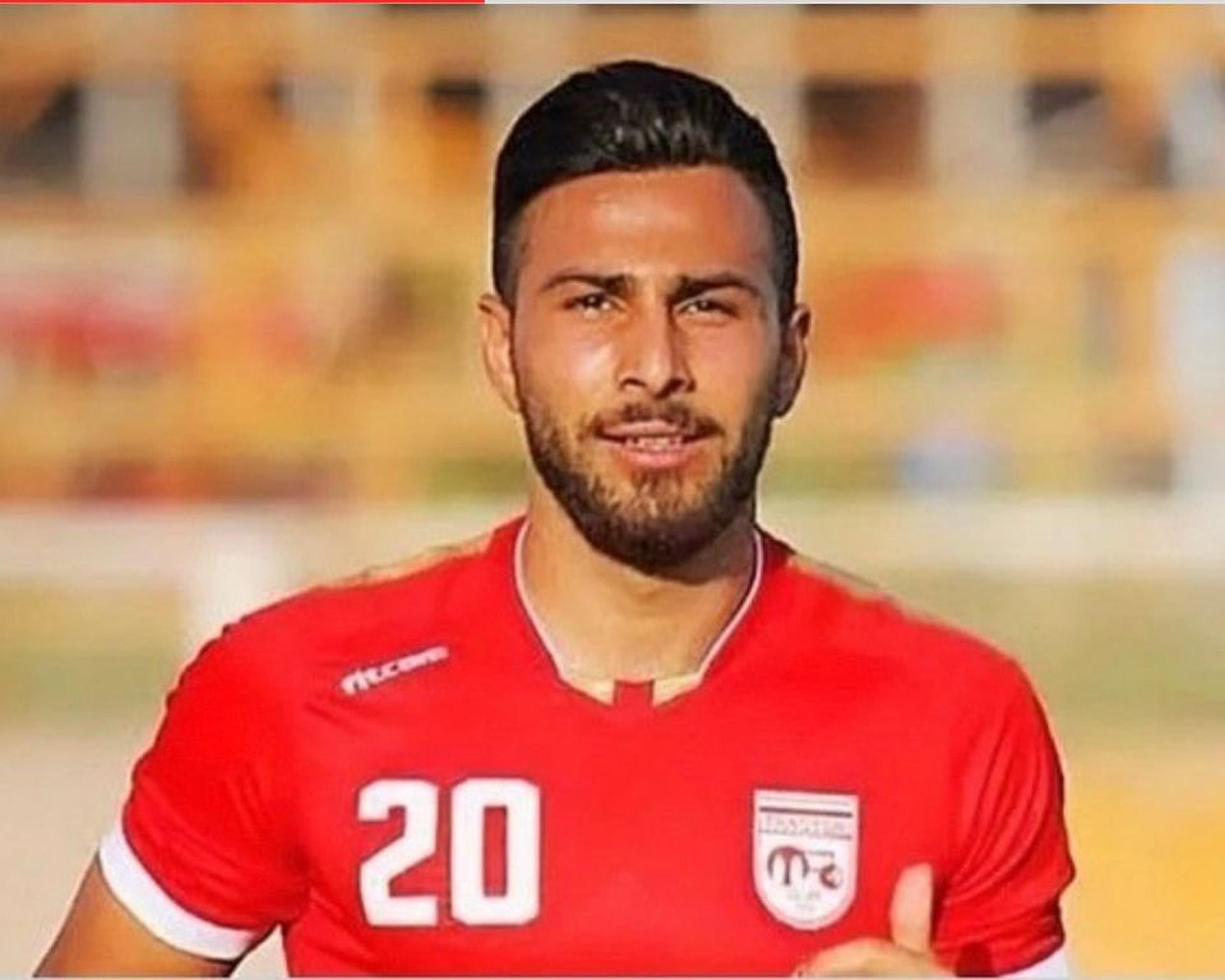 Amir Nasr Azadani ha militado en diversos clubes de Irán y durante las temporadas 16-17 y 18-19 lo hizo en el Tractor Sazi, equipo por el que acaba de fichar el técnico español Paco Jémez.