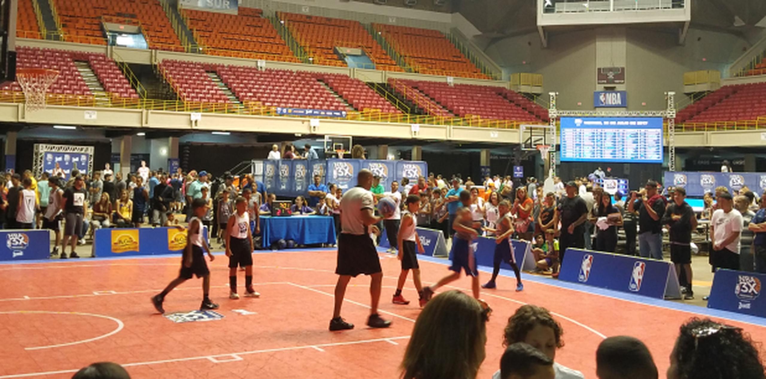 La competencia será un torneo de baloncesto de 3 pa’ 3 para niños de las edades ocho, 10, 12, 14, 16, 18 y categoría abierta para los varones. (Suministrada)