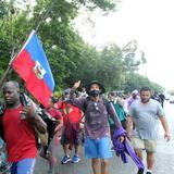 Amnistía exige a Estados Unidos y México frenar las deportaciones de haitianos