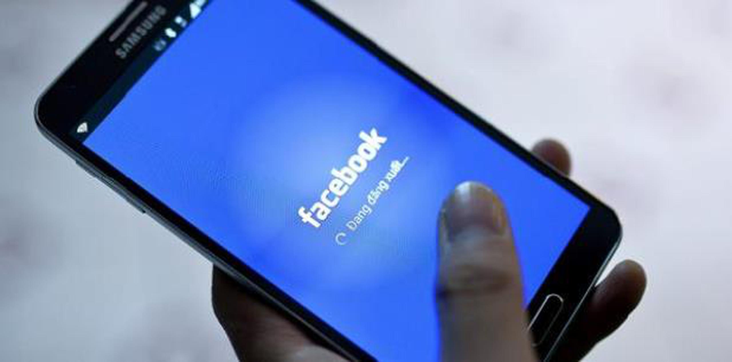 El tribunal de Luxemburgo afirma que la ley europea no se opone a que se pueda obligar a empresas como Facebook a suprimir o bloquear los datos a los que se refiera la medida cautelar acordada "a nivel mundial". (archivo)