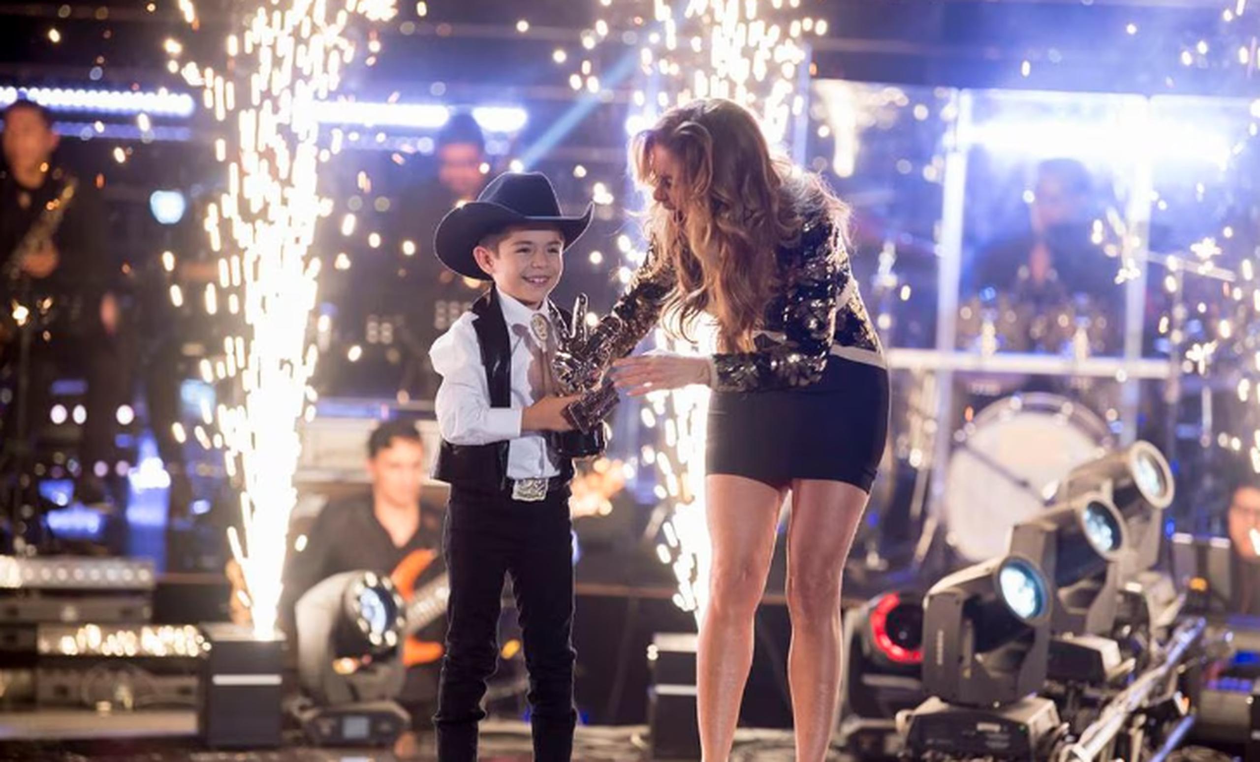 Tras ganar la edición del 2019 de La Voz Kids en México, Roberto Xavier recibió un premio de 500 mil pesos mexicanos ($29,000).