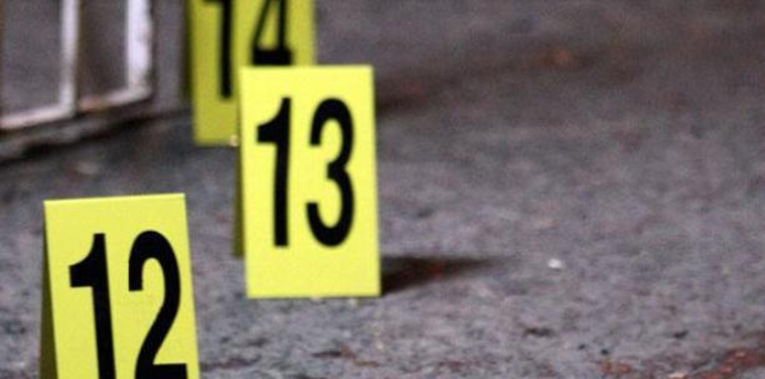 A las 7:40 p.m. el presunto sospechoso, de 41 años, llegó al Cuartel Municipal de Canóvanas donde también entregó su arma marca Taurus. (Archivo)