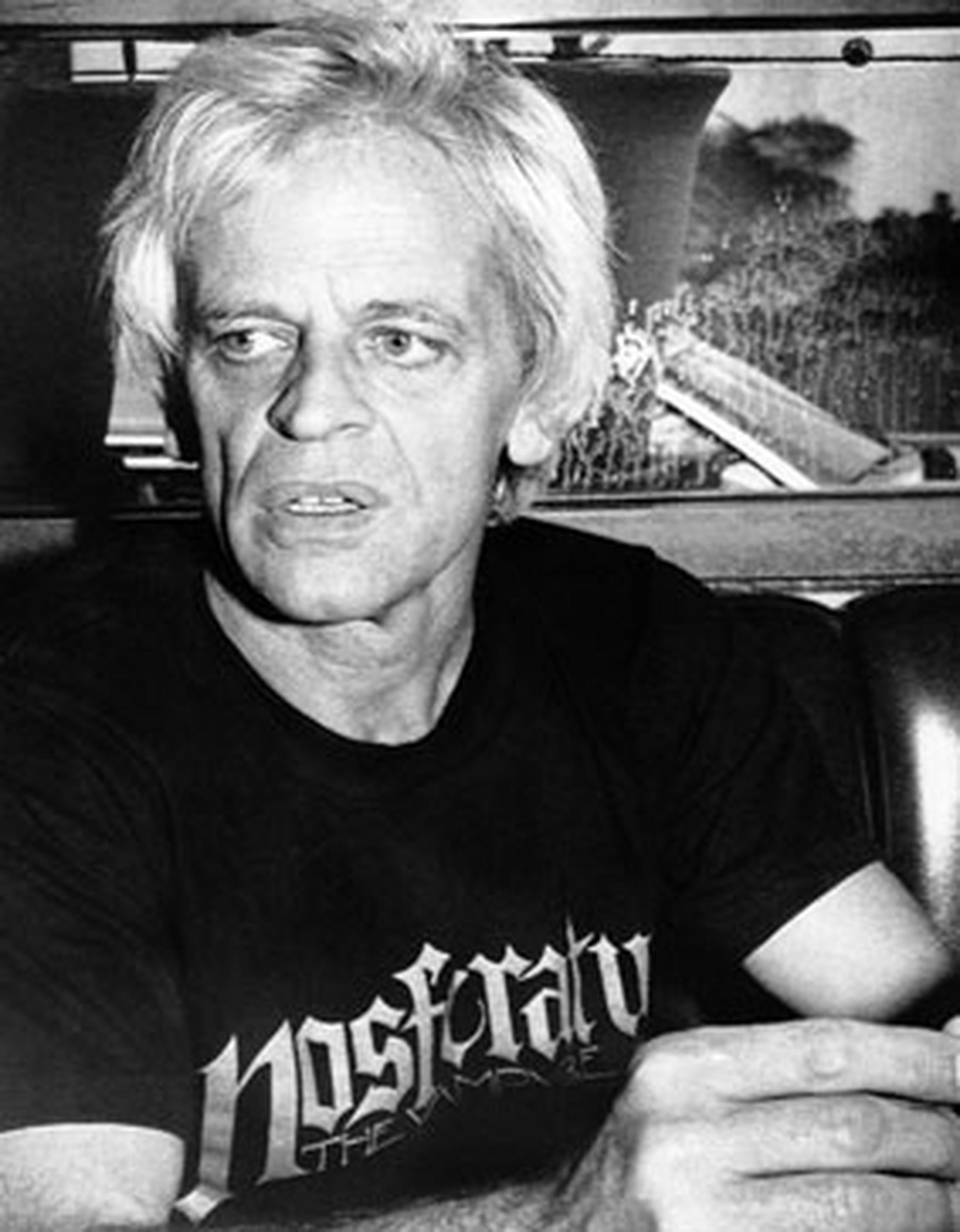 Klaus Kinski, murió de un ataque cardíaco en California hace 20 años, a los 65. El actor alemán protagonizó películas como "Doctor Zhivago" y "Nosferatu, vampiro de la noche". (AP)