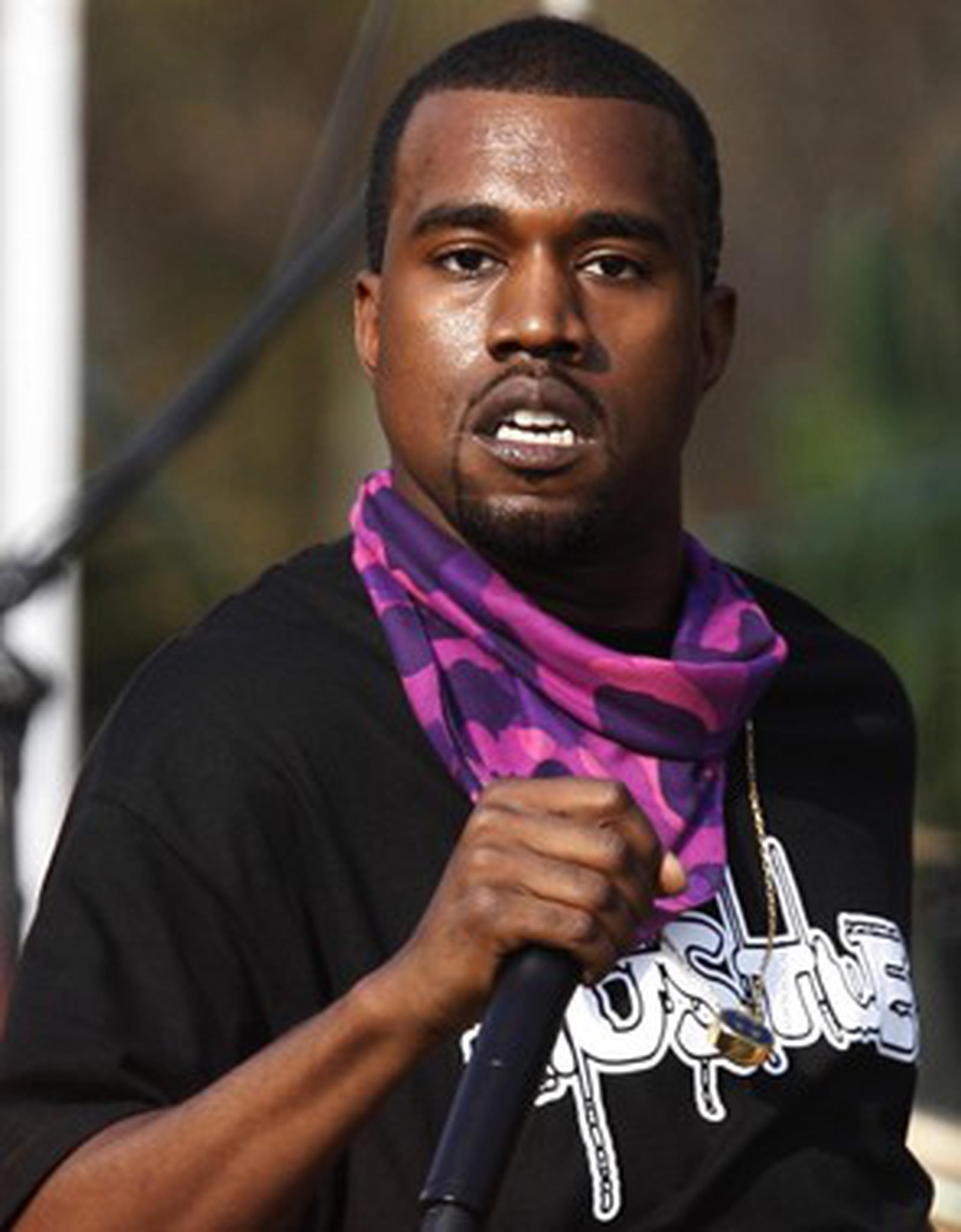 Si Kanye West dejó en claro en su disco "Yeezus" que él es dios con su canción "I am God", ahora ya existe una religión que lo avala: "Yeezianity". (Archivo)