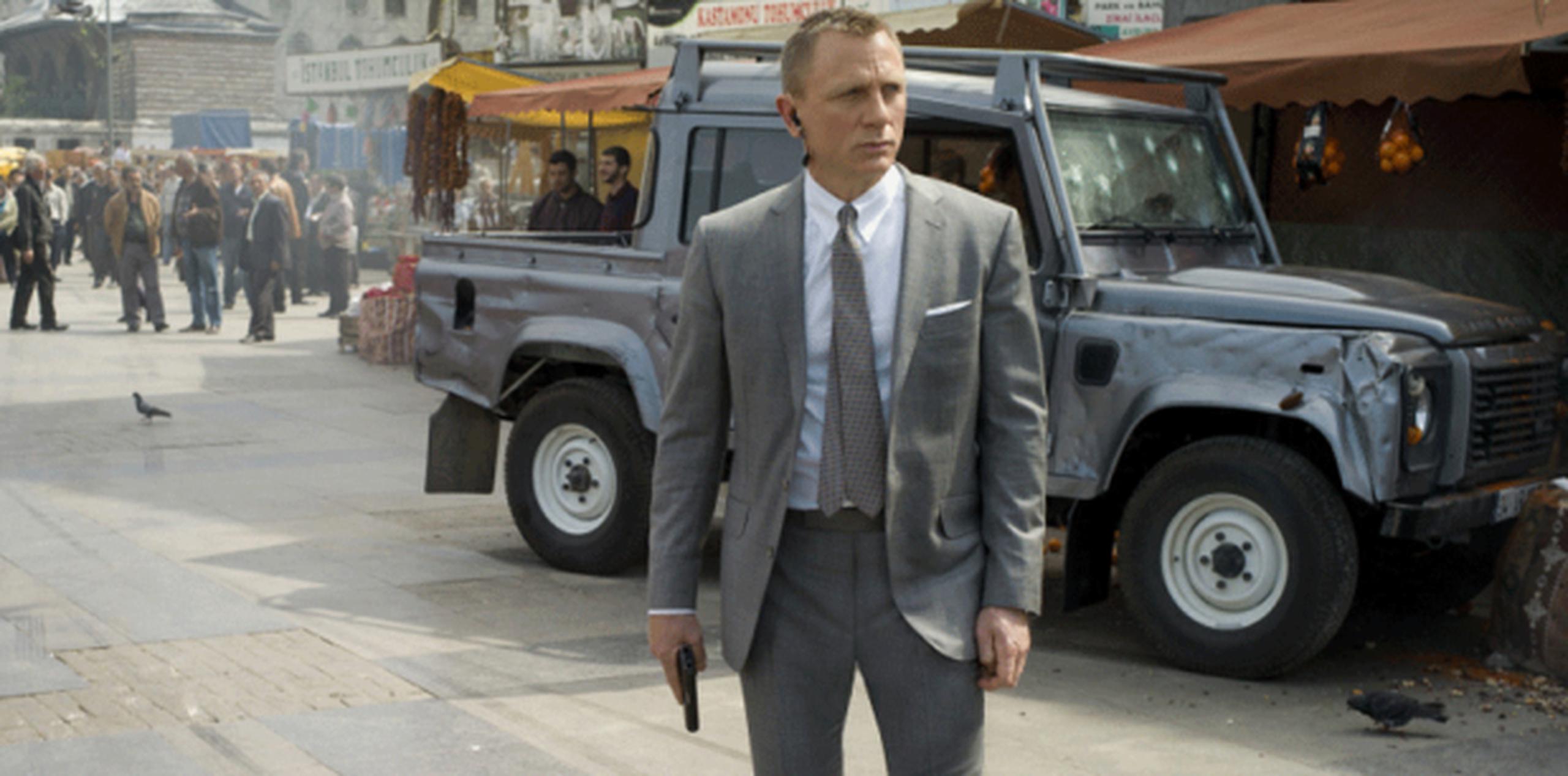 En la foto, el personaje de James Bond ha sido llevado a la pantalla grande en filmes como Skyfall en 2012. (Archivo)