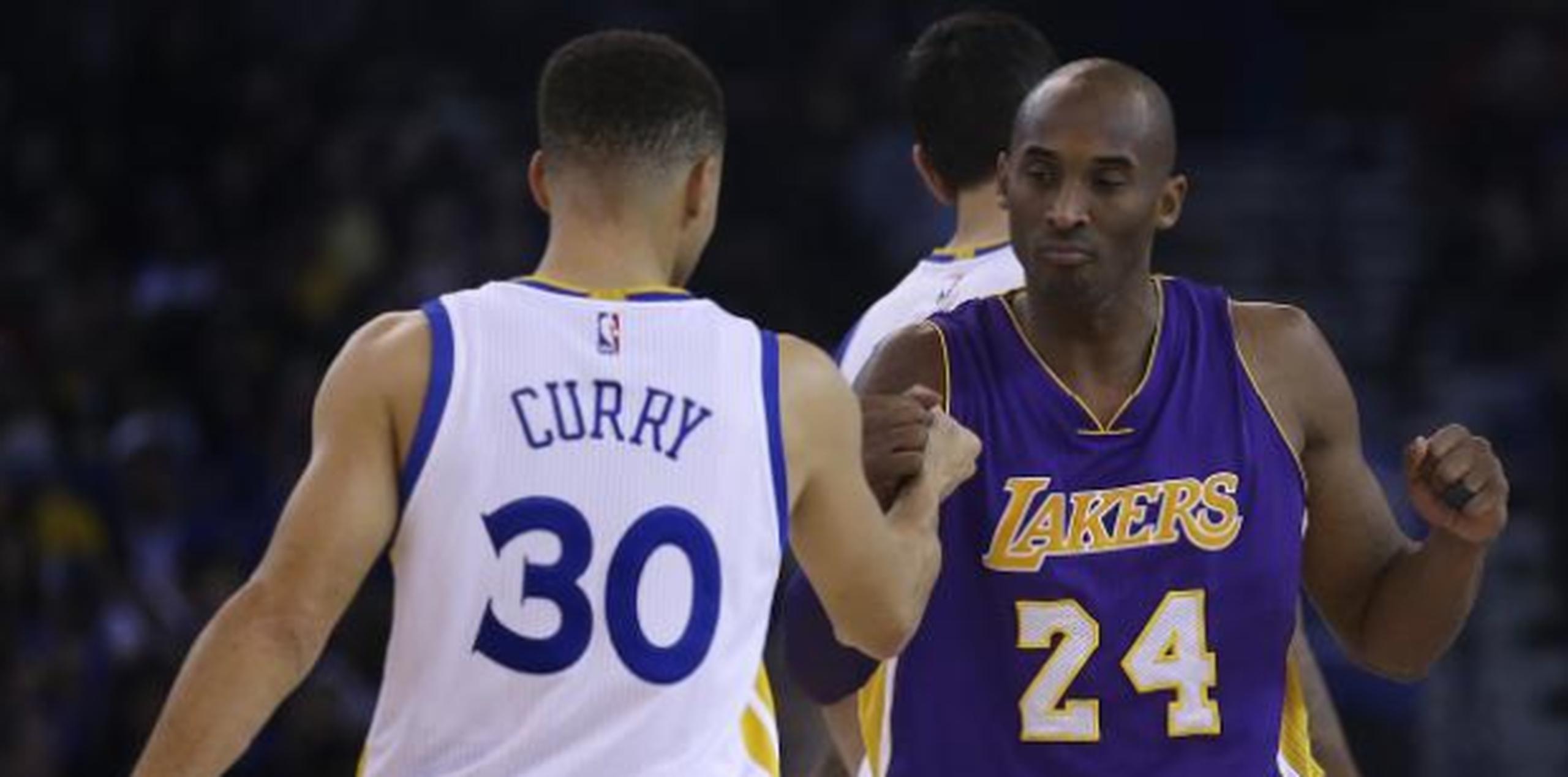 Stephen Curry y Kobe Bryant son protagonistas esta noche -y en juegos separados- del fin de una era. (Archivo)