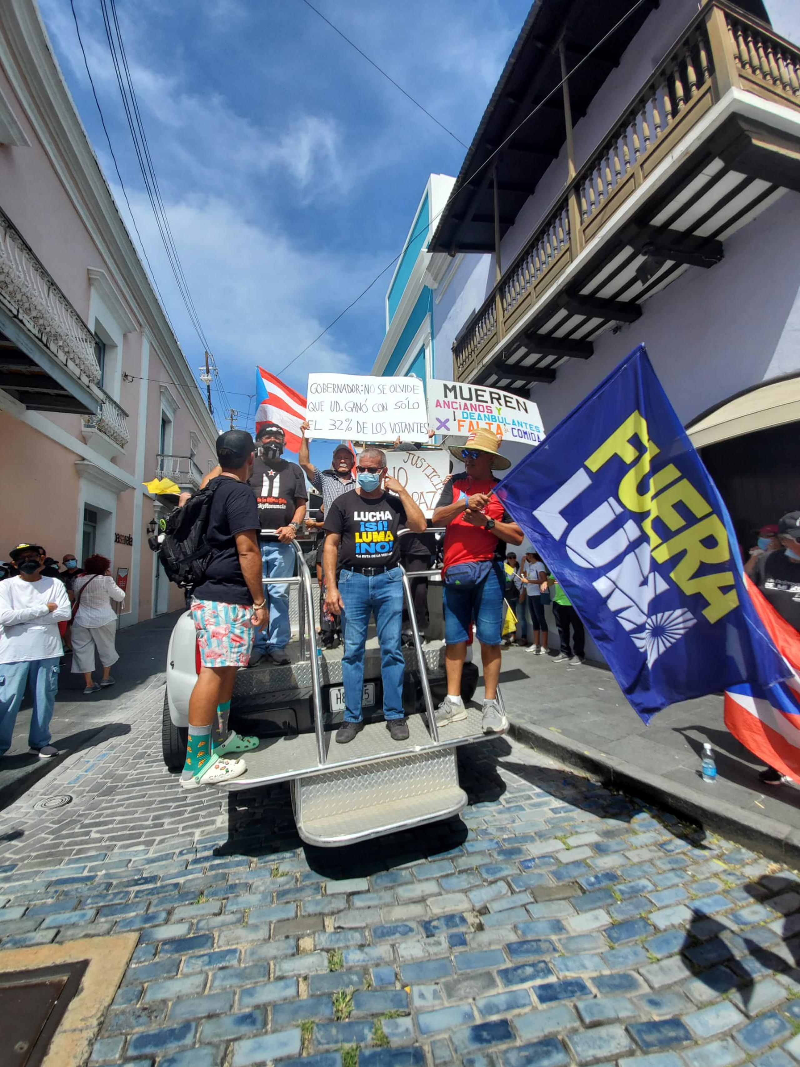 La manifestación partió casi a la 1:00 de la tarde del Parque Luis Muñoz Rivera en Puerta de Tierra, San Juan.