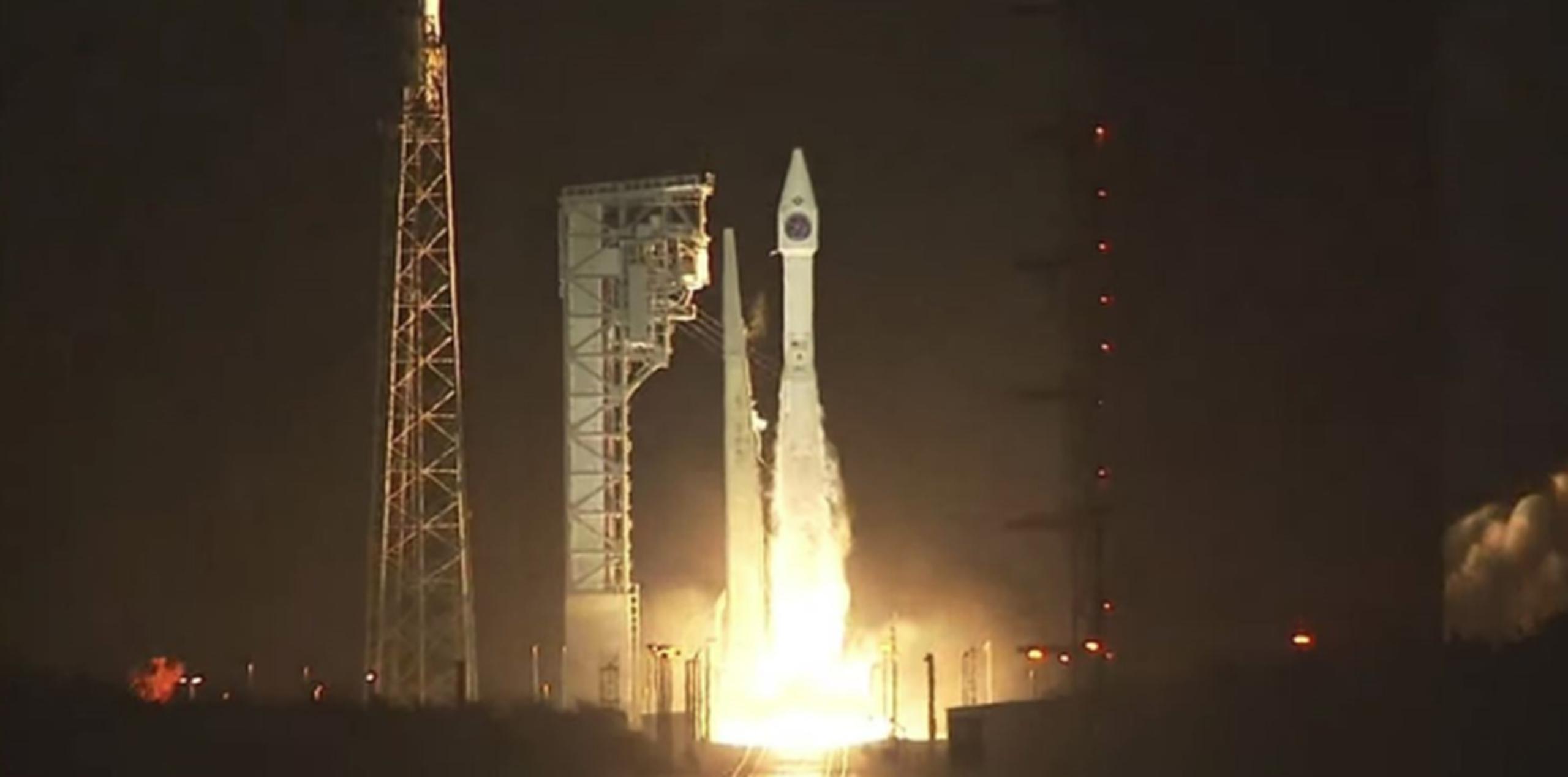 El cohete realizó todo el proceso de separación y logró dejar en órbita el satélite en poco más de 40 minutos. (Twitter / United Launch Alliance)
