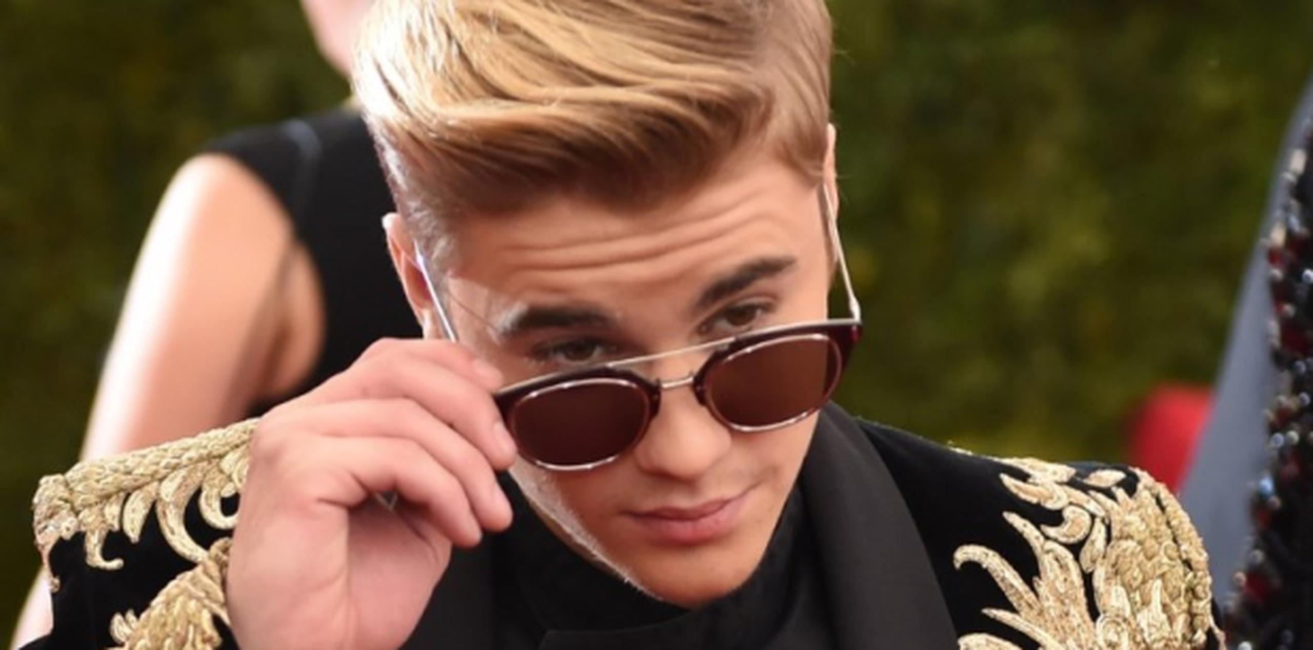 Bieber canta esta noche por primera vez en vivo el tema "What Do You Mean" en los MTV Awards. (AP)