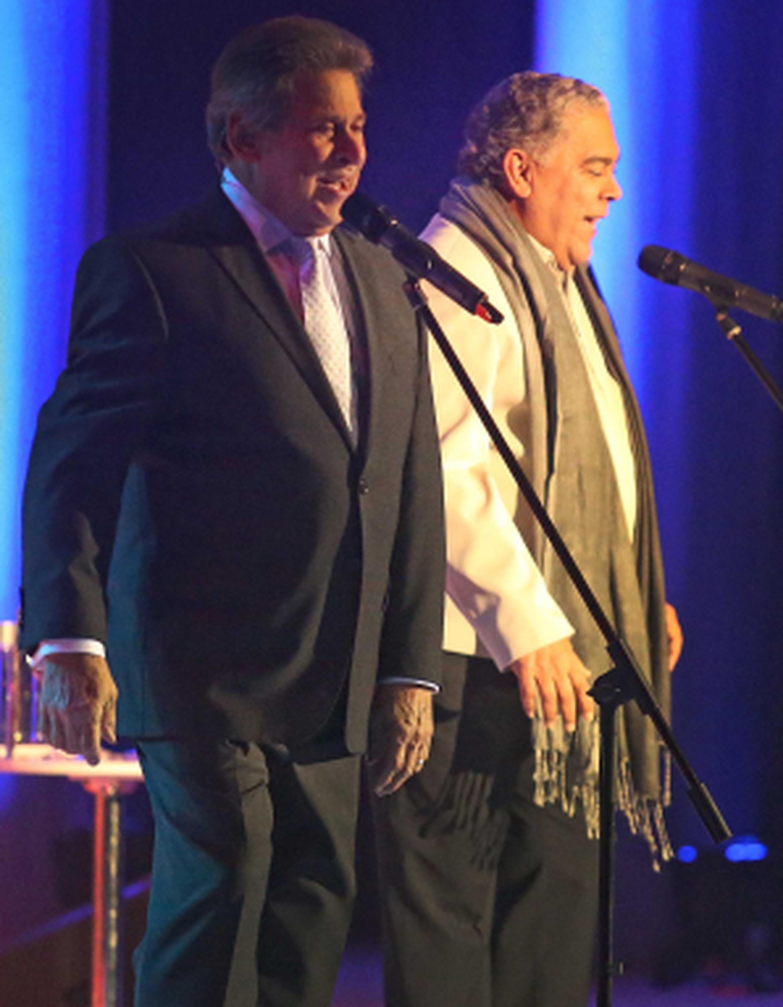 Chucho Avellanet y Danny Rivera cantaron a dúo unas 18 canciones, pero también tuvieron su turno en solitario en tarima lo que permitió que cada uno se luciera a sus anchas. (david.villafane@gfrmedia.com)