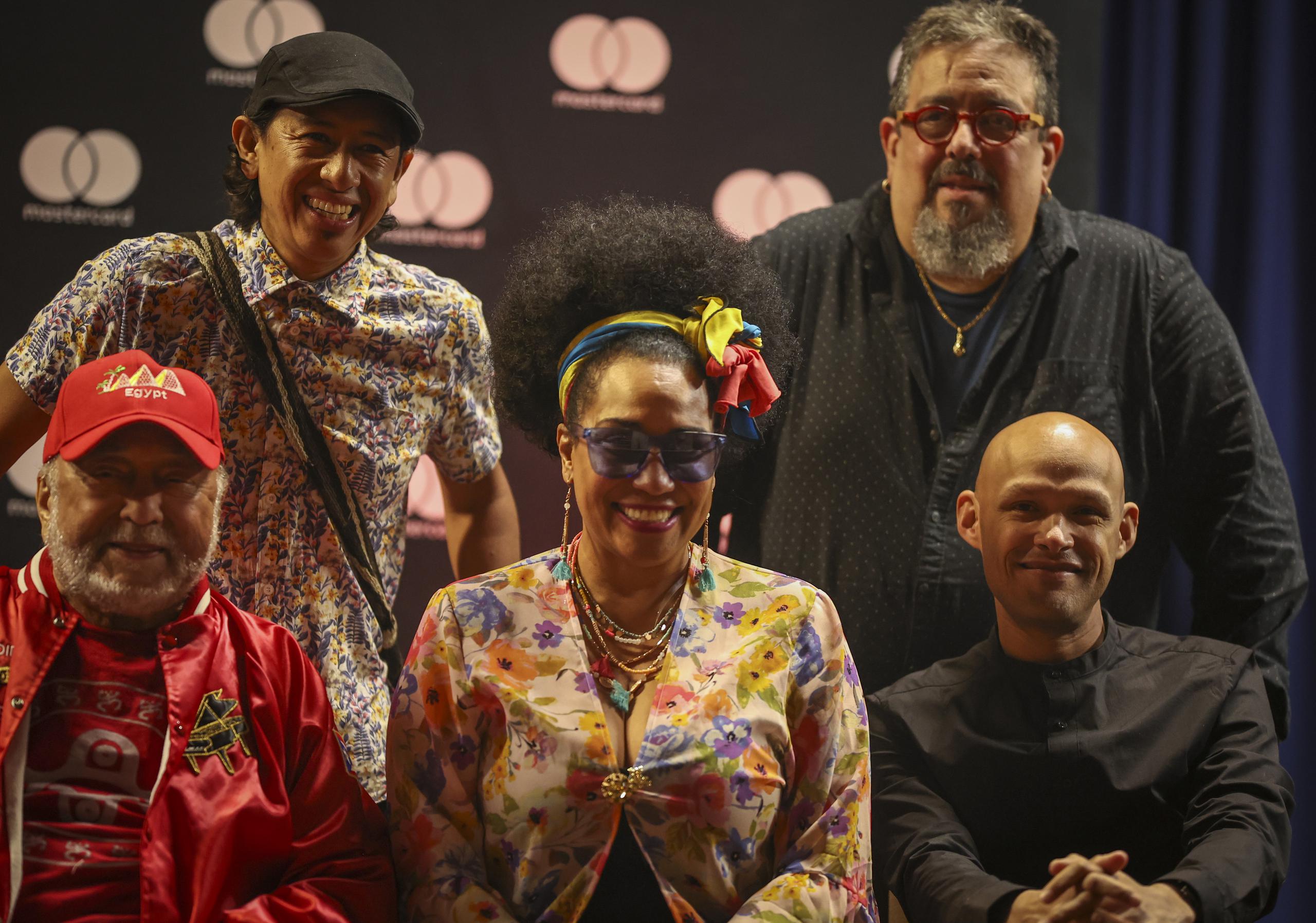 Edmar Castañeda y Egui Castrillo (atrás), y Eddie Palmieri, Aimee Nuviola y Miguel Zenón son parte de los artistas que se presentarán en el Mastercard JazzFest 23.