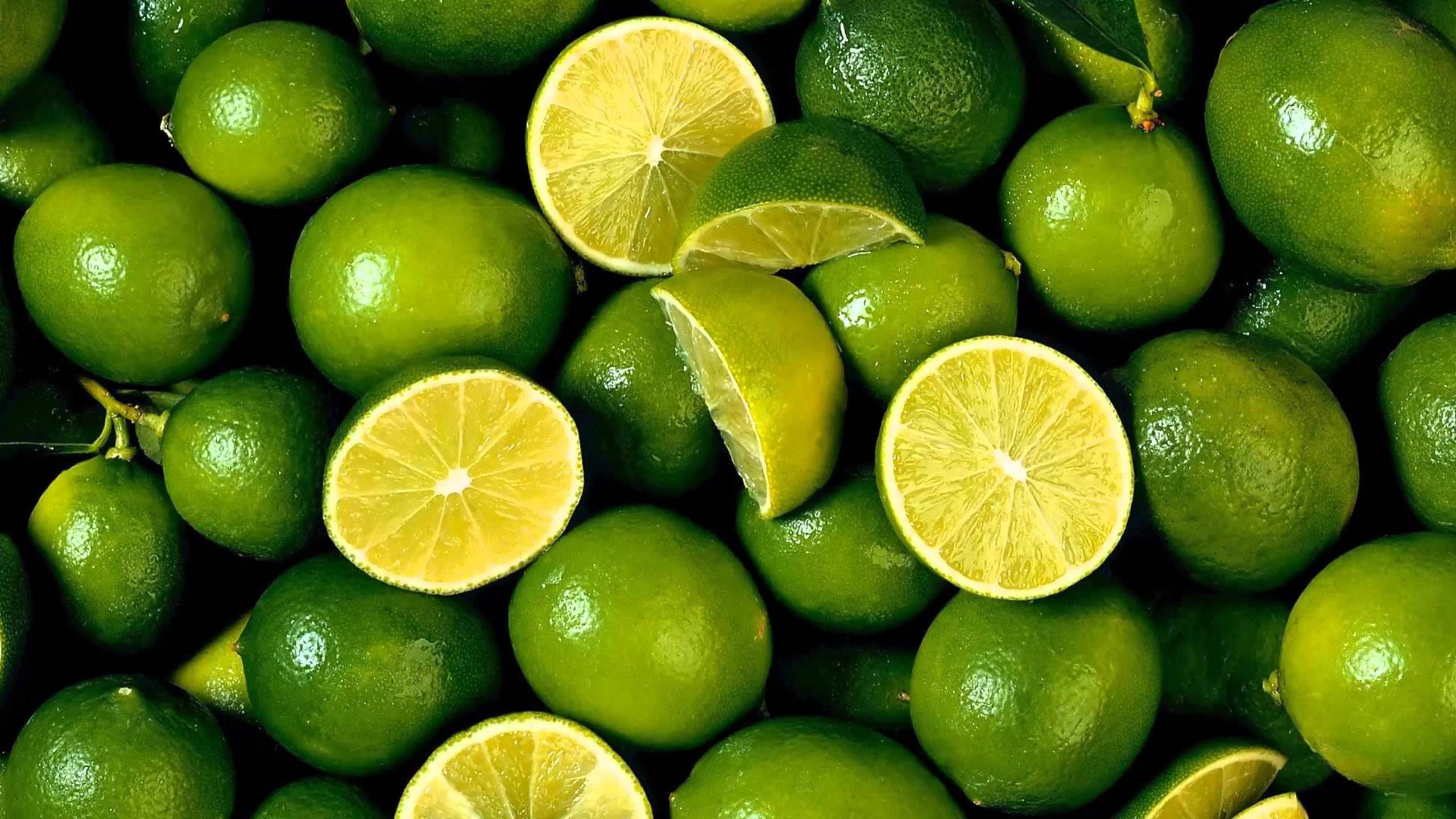 El limón fue el producto alimenticio en Perú que más subió de precio en agosto, 69%, según el boletín del Instituto Nacional de Estadística e Informática, que mide el alza de los precios en el país.