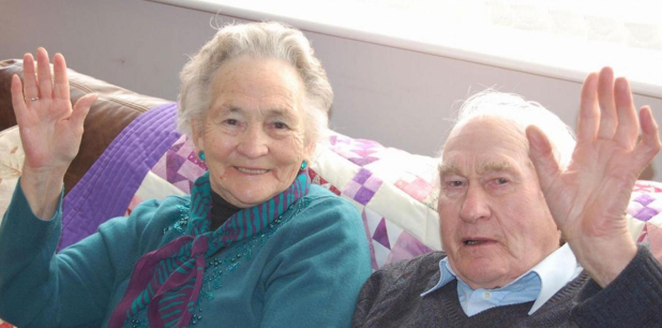 Cuando Wilf no reconoció su esposa debido a su demencia, la salud de Vera comenzó a deteriorarse. (Facebook)