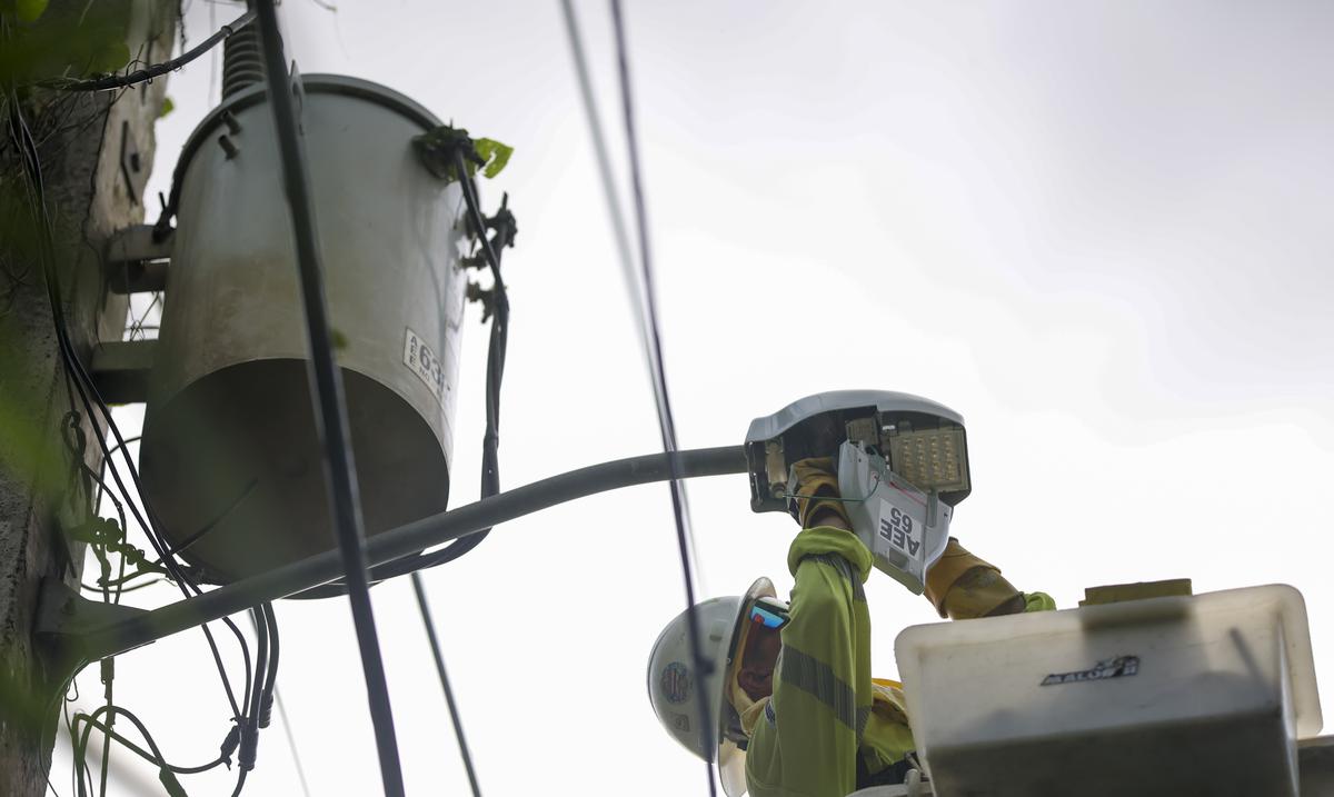 Electrical service outages are expected on Saturday in the San Juan and Bayamon sectors