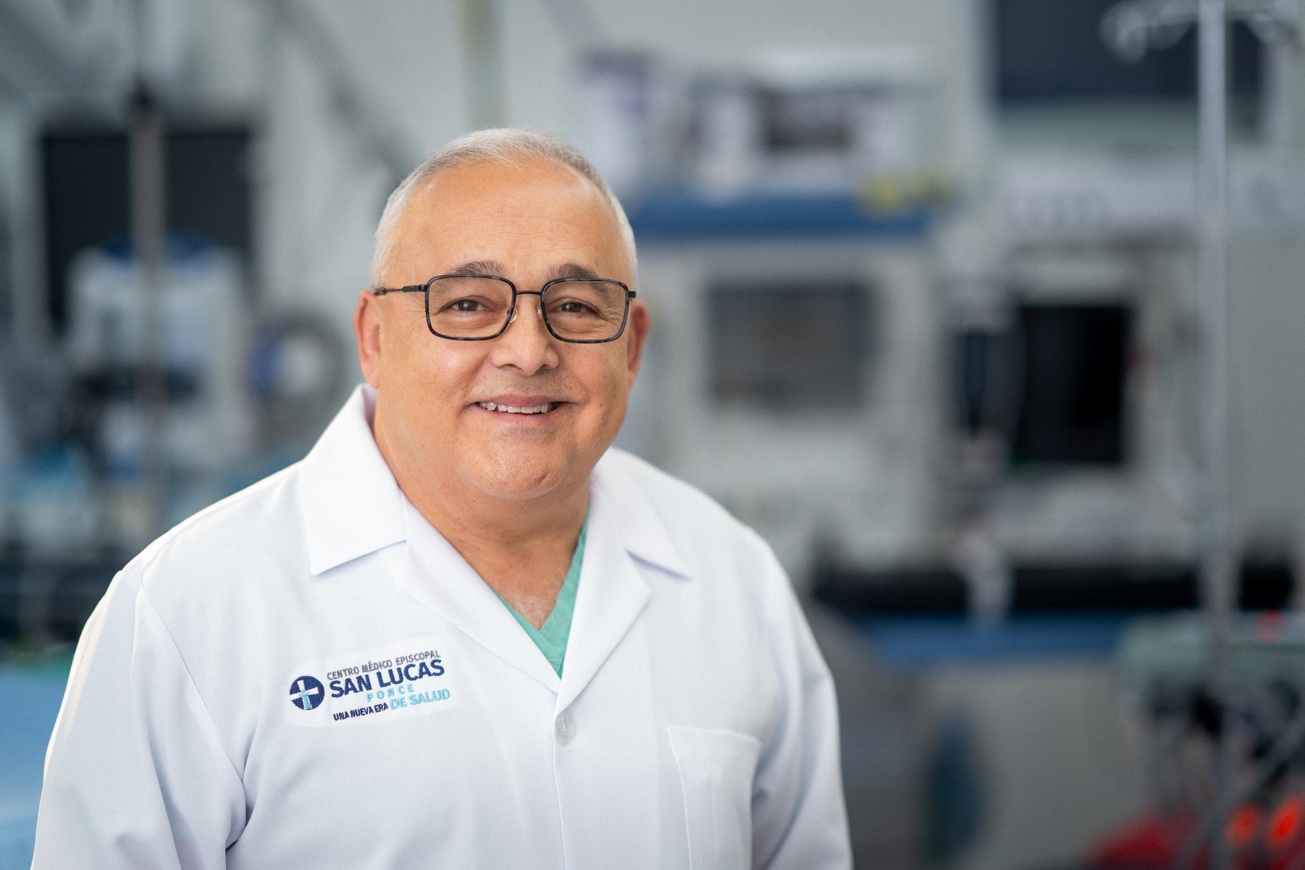 Doctor Guillermo Bolaños, cirujano general y bariátrico en el Centro Médico Episcopal San Lucas