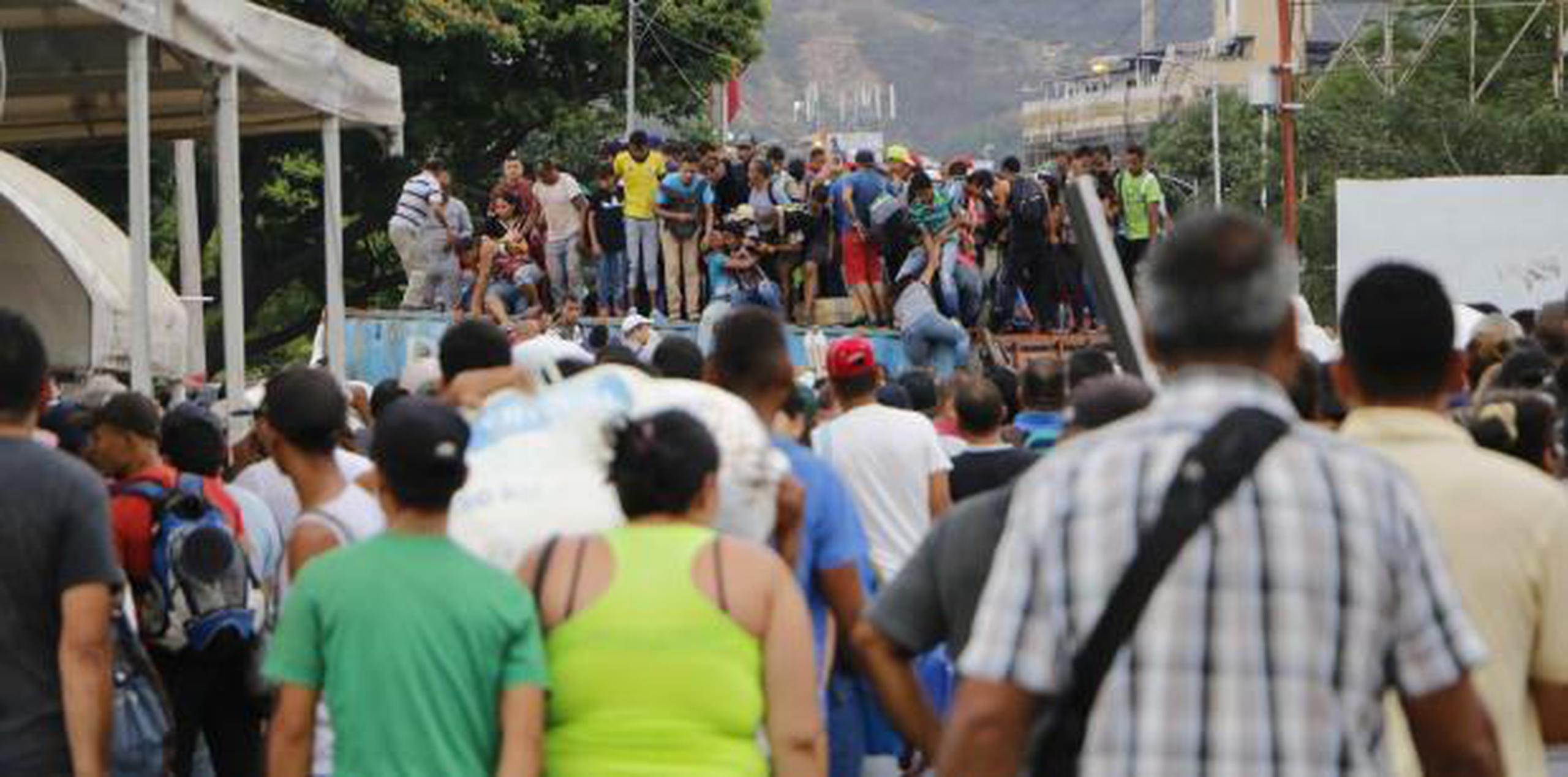 El gobierno venezolano acordó el cierre de los pasos fronterizos con Colombia el 22 de febrero. (EFE / Schneyder Mendoza)