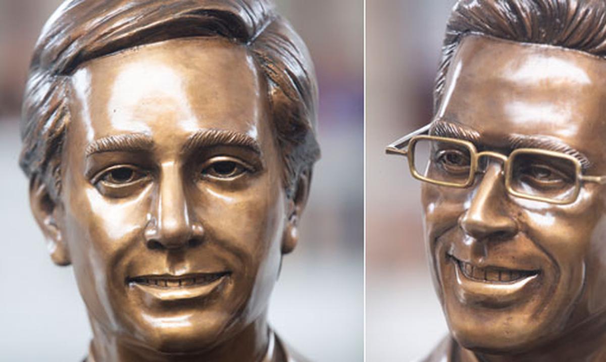 Develan bustos de Luis Fortuño y Alejandro García Padilla en el Capitolio