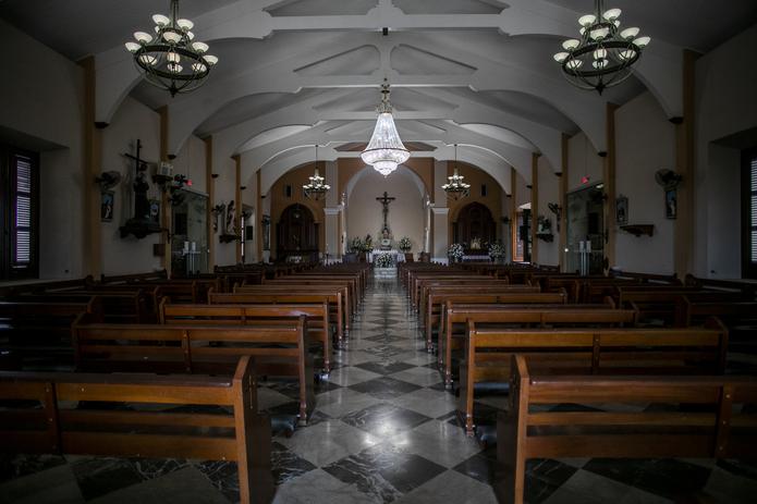 Interior de la parroquia.