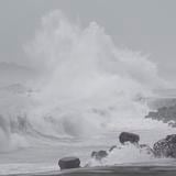 Tifón Mawar azota desde el mar a Taiwán y Filipinas