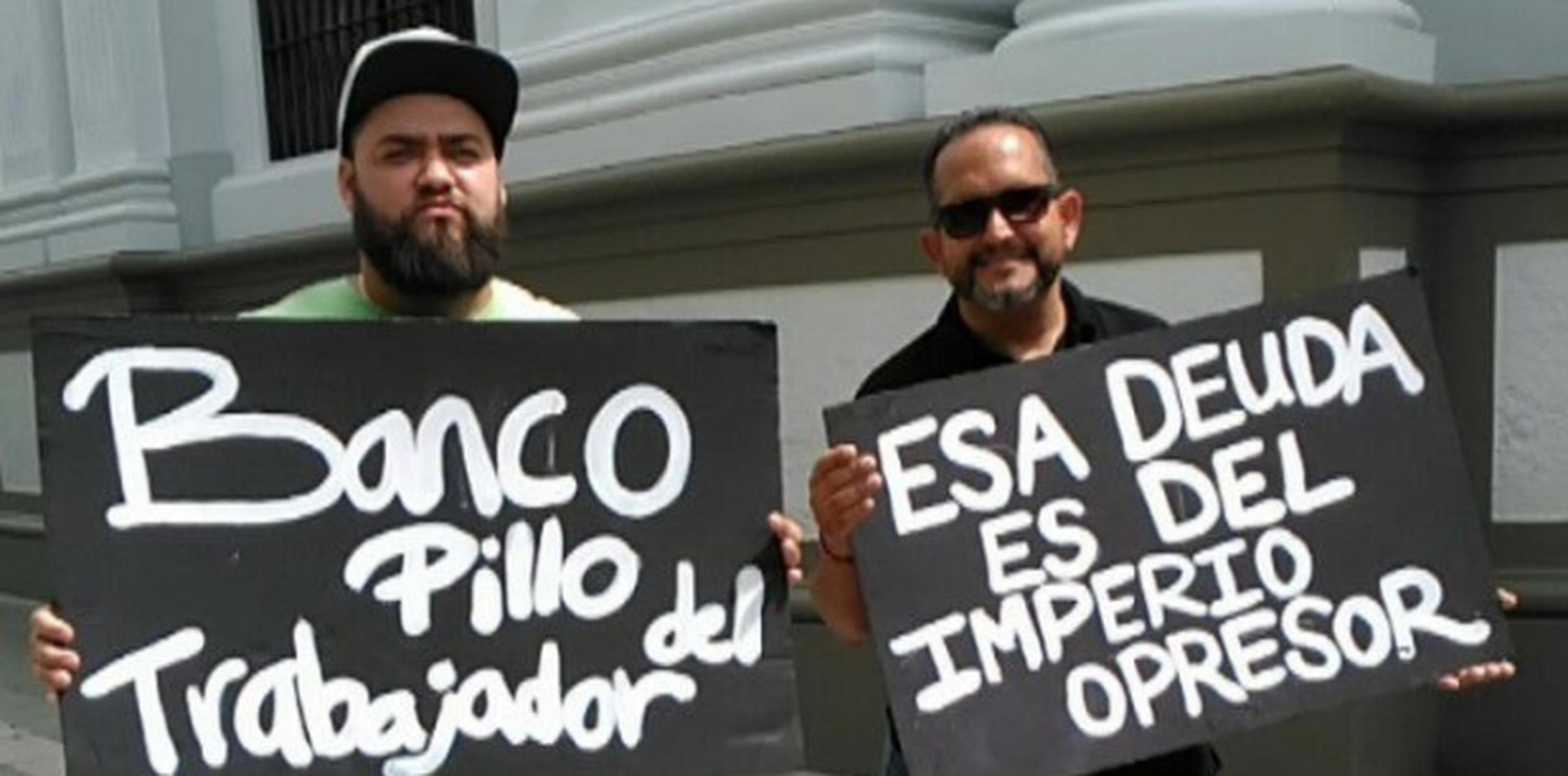 Medio centenar de estudiantes y obreros ponceños han venido realizando actividades de protesta en contra de los trabajos de la Junta de Supervisión Fiscal que estableció la Ley para la Estabilidad Económica, Administración y Supervisión de Puerto Rico. (Suministrada)