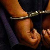 Arrestan a “Viroldo” por violar una orden de protección 