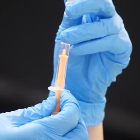  El mundo refuerza la vacunación contra el covid-19, preocupado por las nuevas cepas