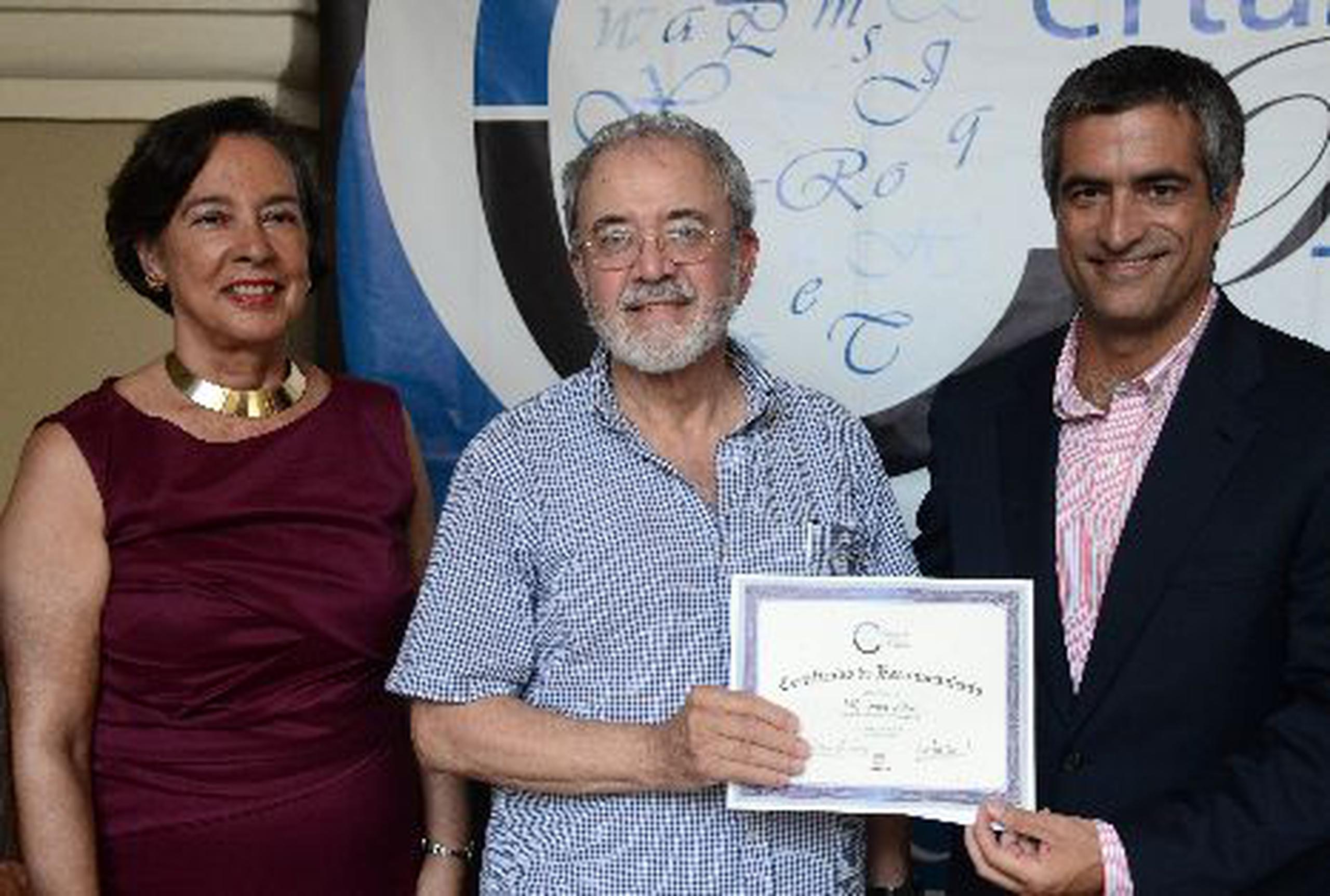 Anuncian poema ganador del certamen END - Primera Hora