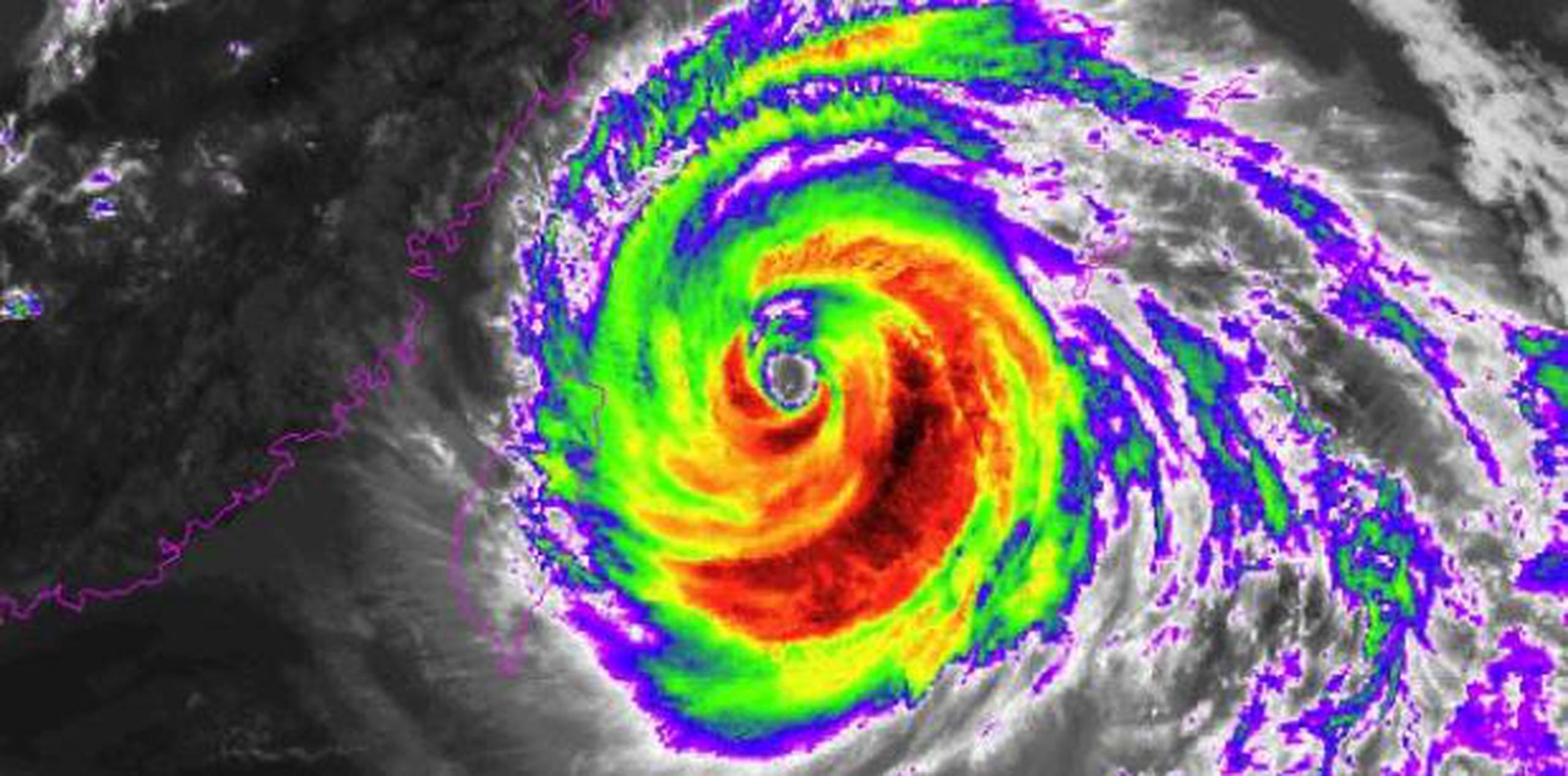 El tifón causó la cancelación de 138 vuelos internacionales y 170 nacionales. (NOAA)