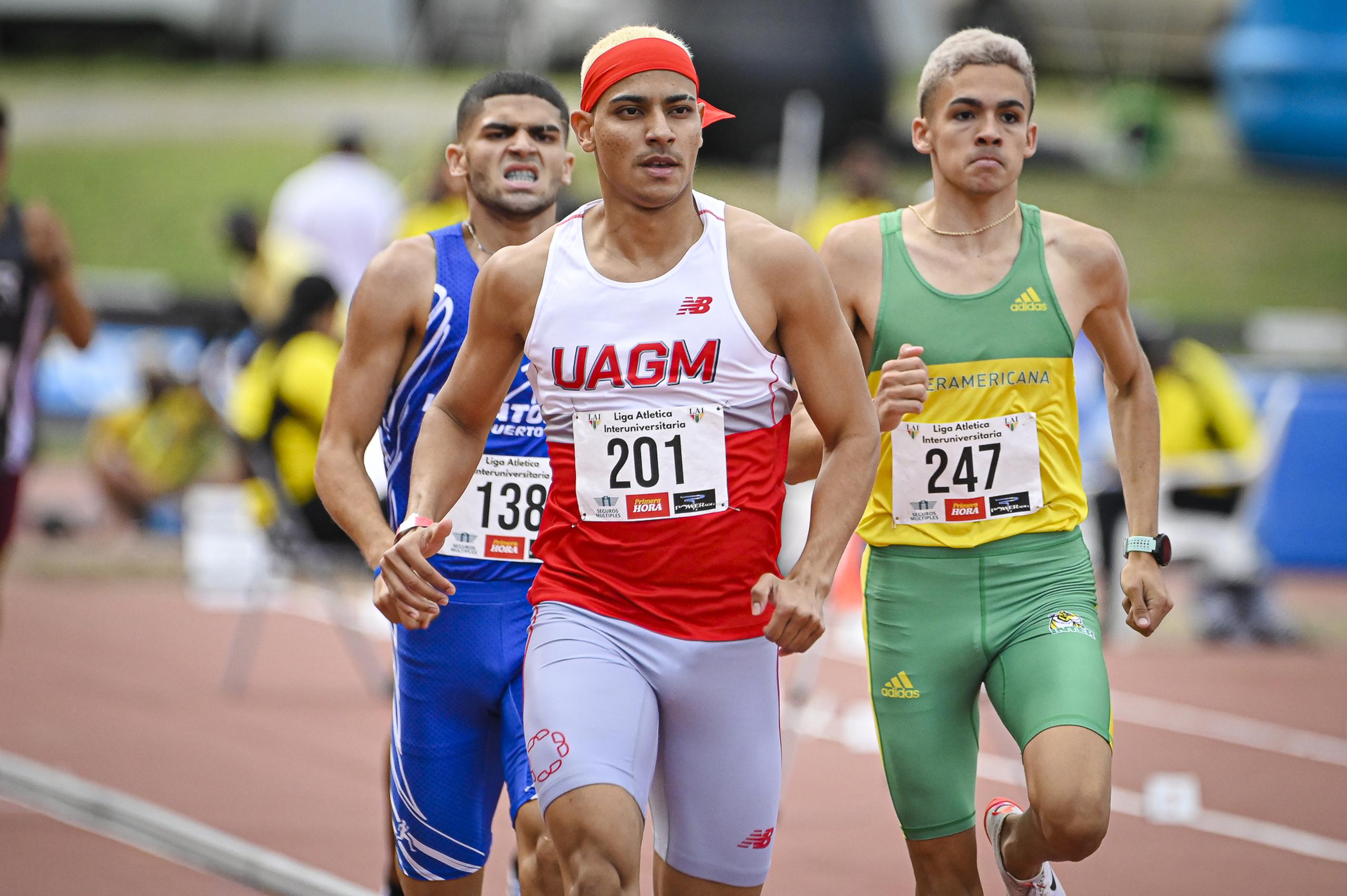 El atleta internacional, que corre por la Universidad Ana G. Méndez (UAGM), registró 1:53.41.