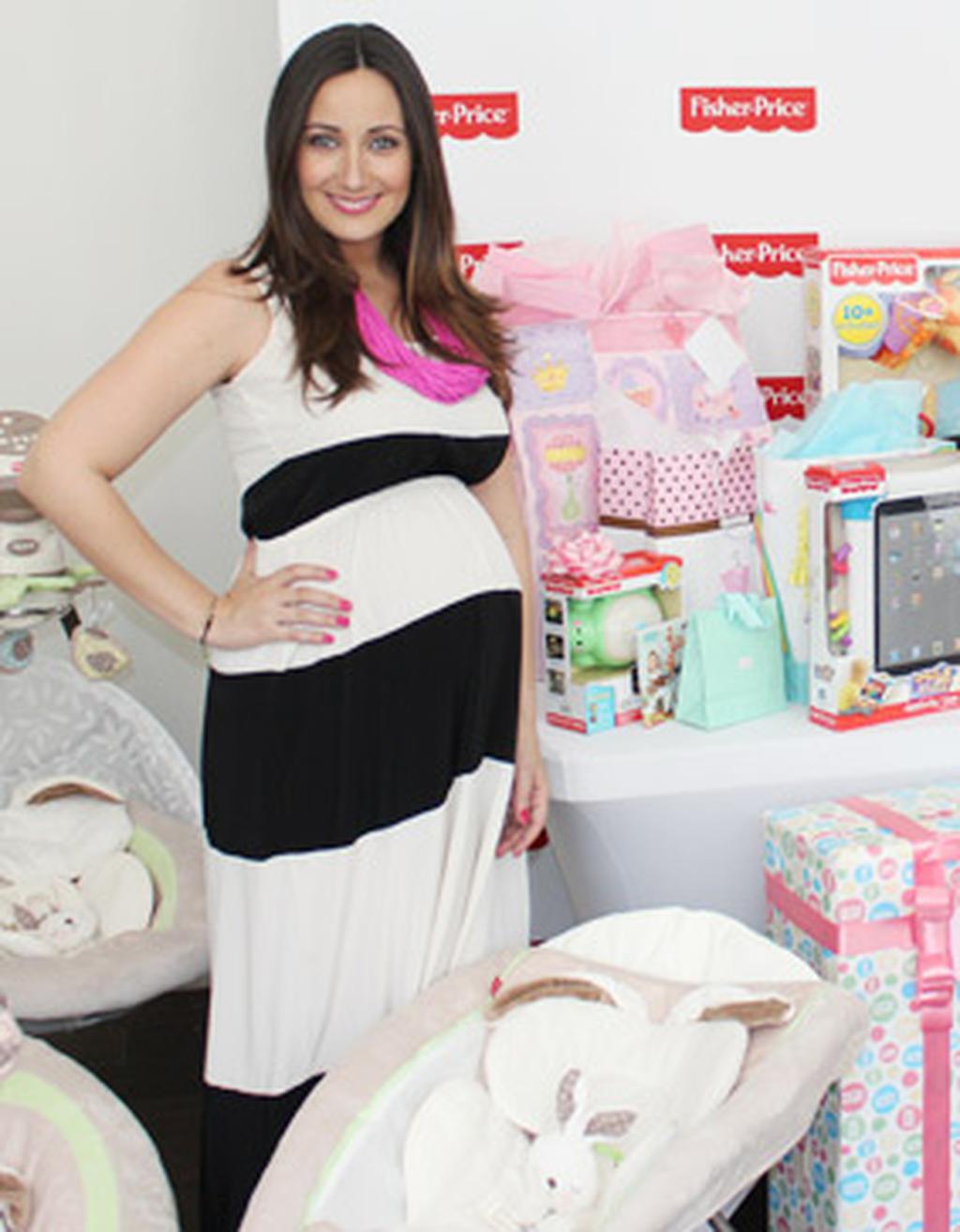Karla Monroig celebra baby shower de su primogénita - Primera Hora