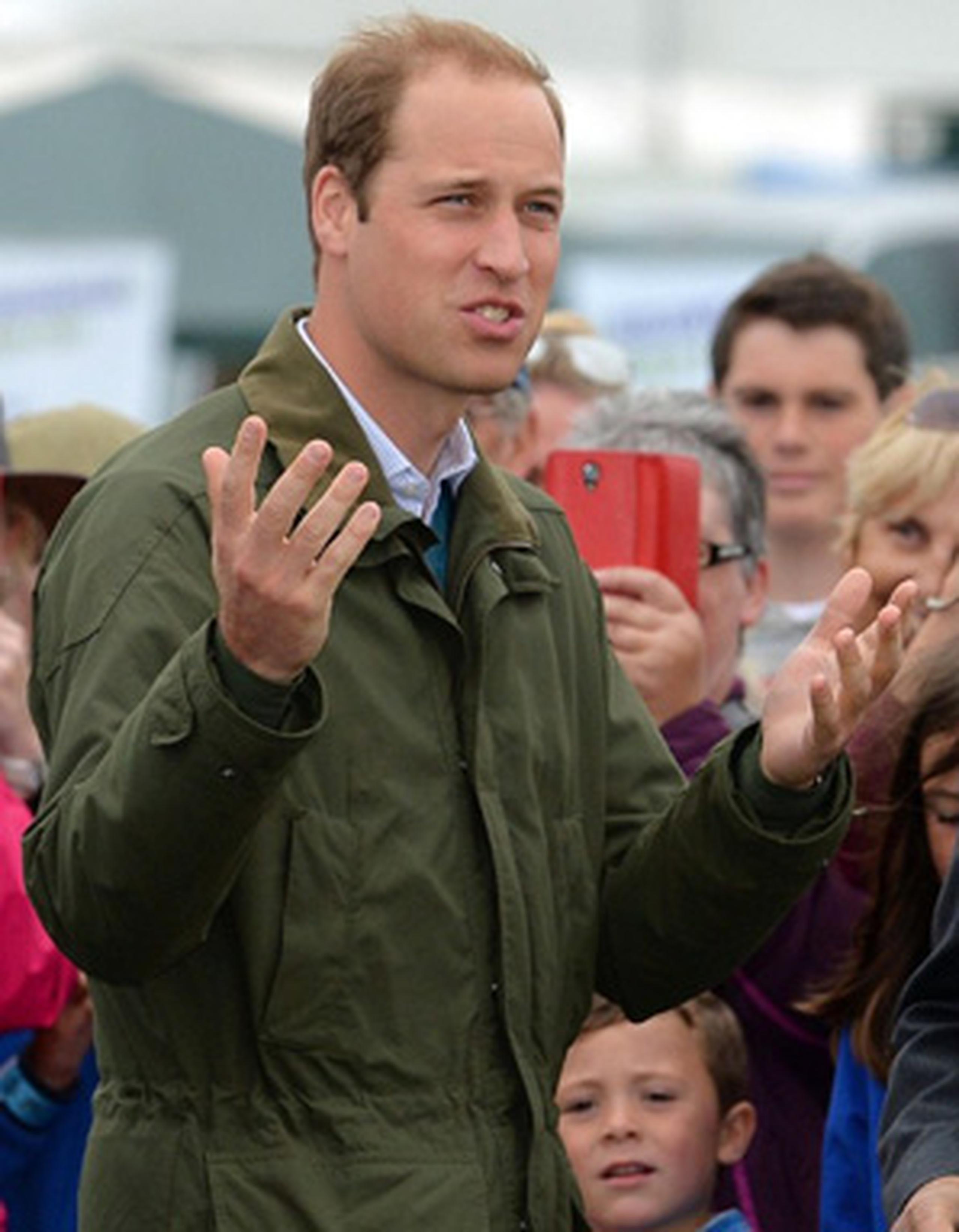 El duque de Cambridge concluirá en septiembre sus labores como piloto de helicópteros de rescate de la Real Fuerza Aérea. (AFP)