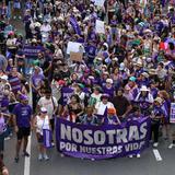 Marcha de mujeres invade el expreso Las Américas