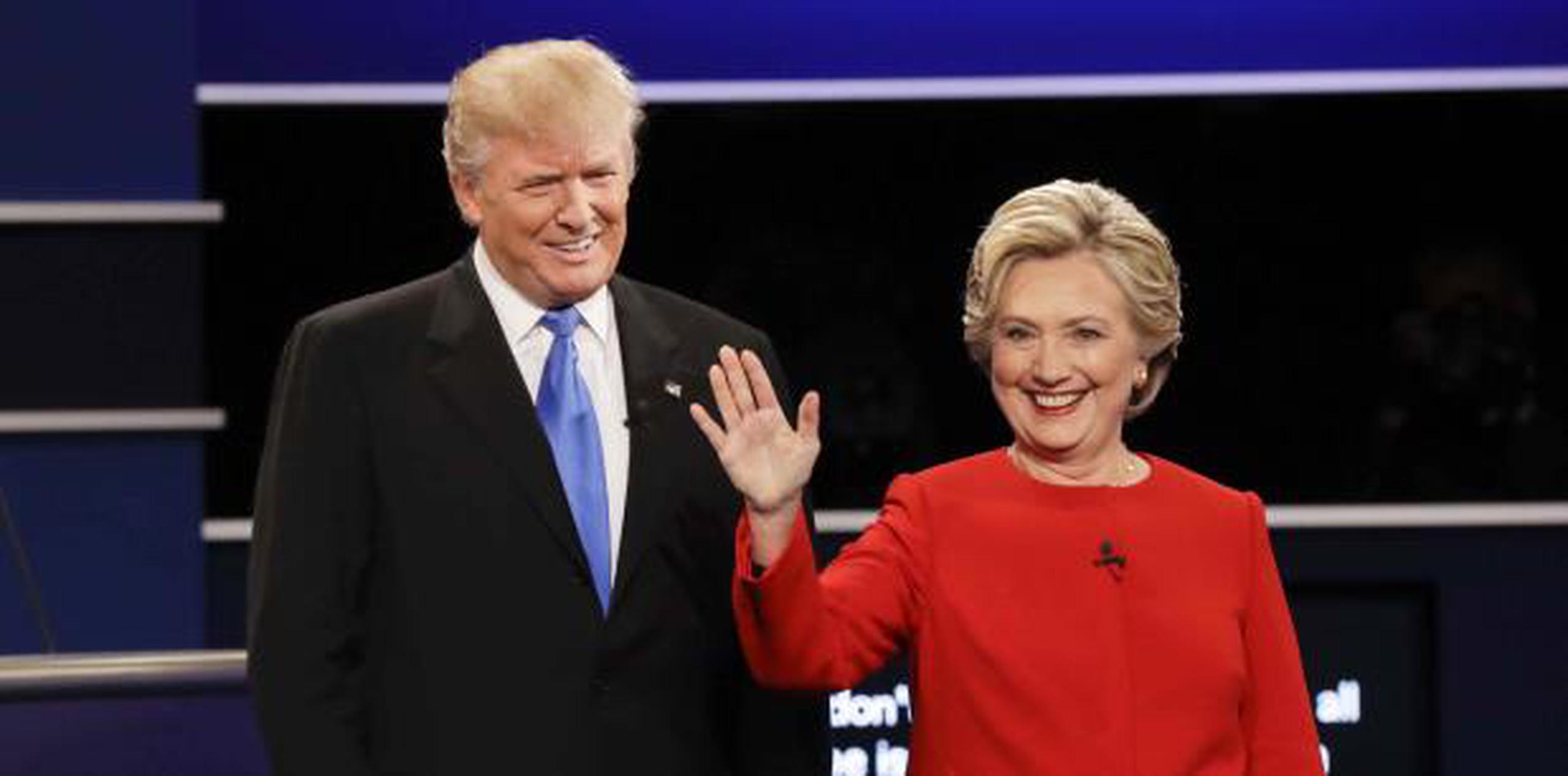 Donald Trump  y Hillary Clinton en la campaña electoral del 2016. (AP)