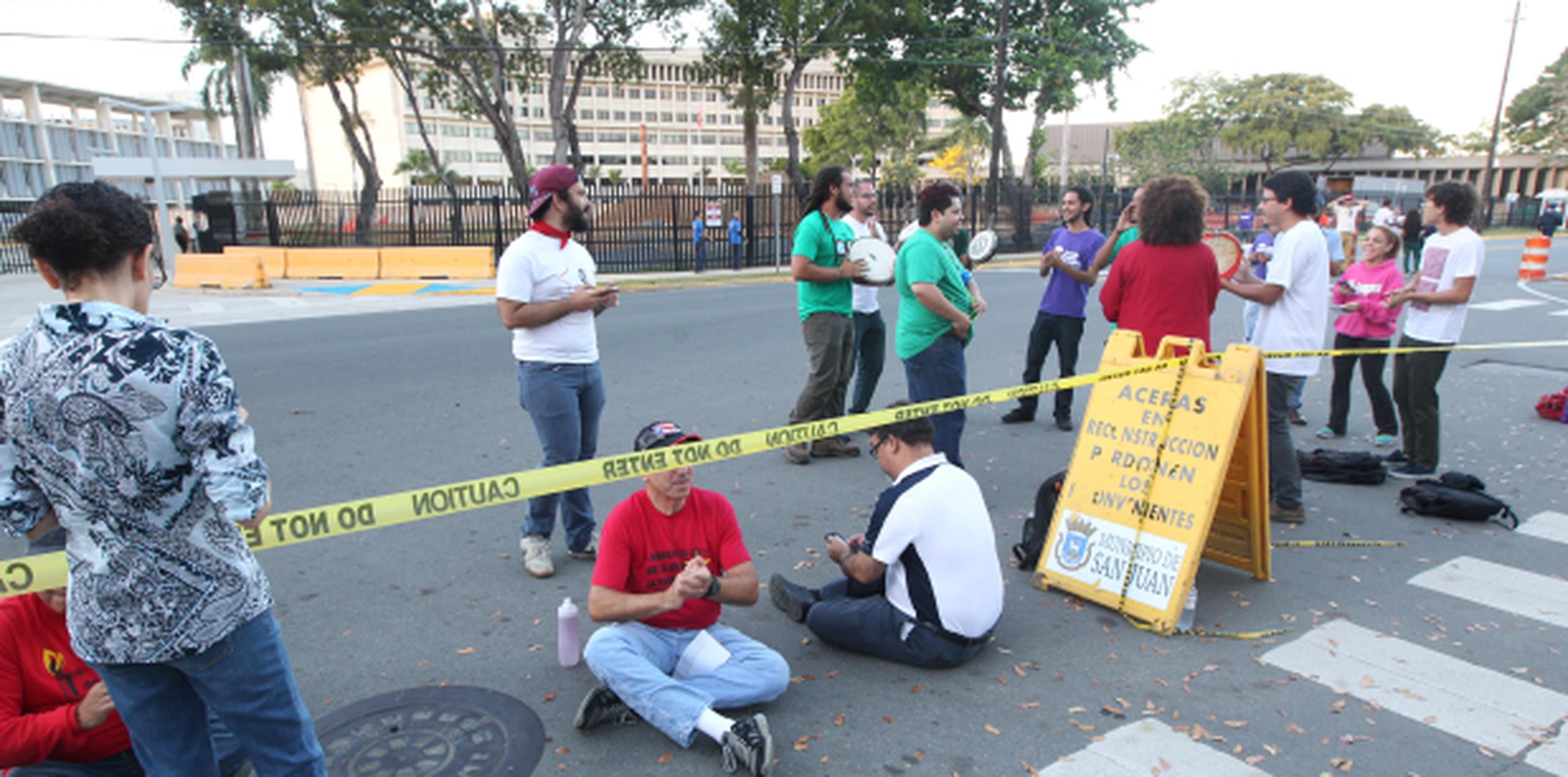 Una de las protestas se realiza frente al Tribunal Federal. (alex.figueroa@gfrmedia.com)