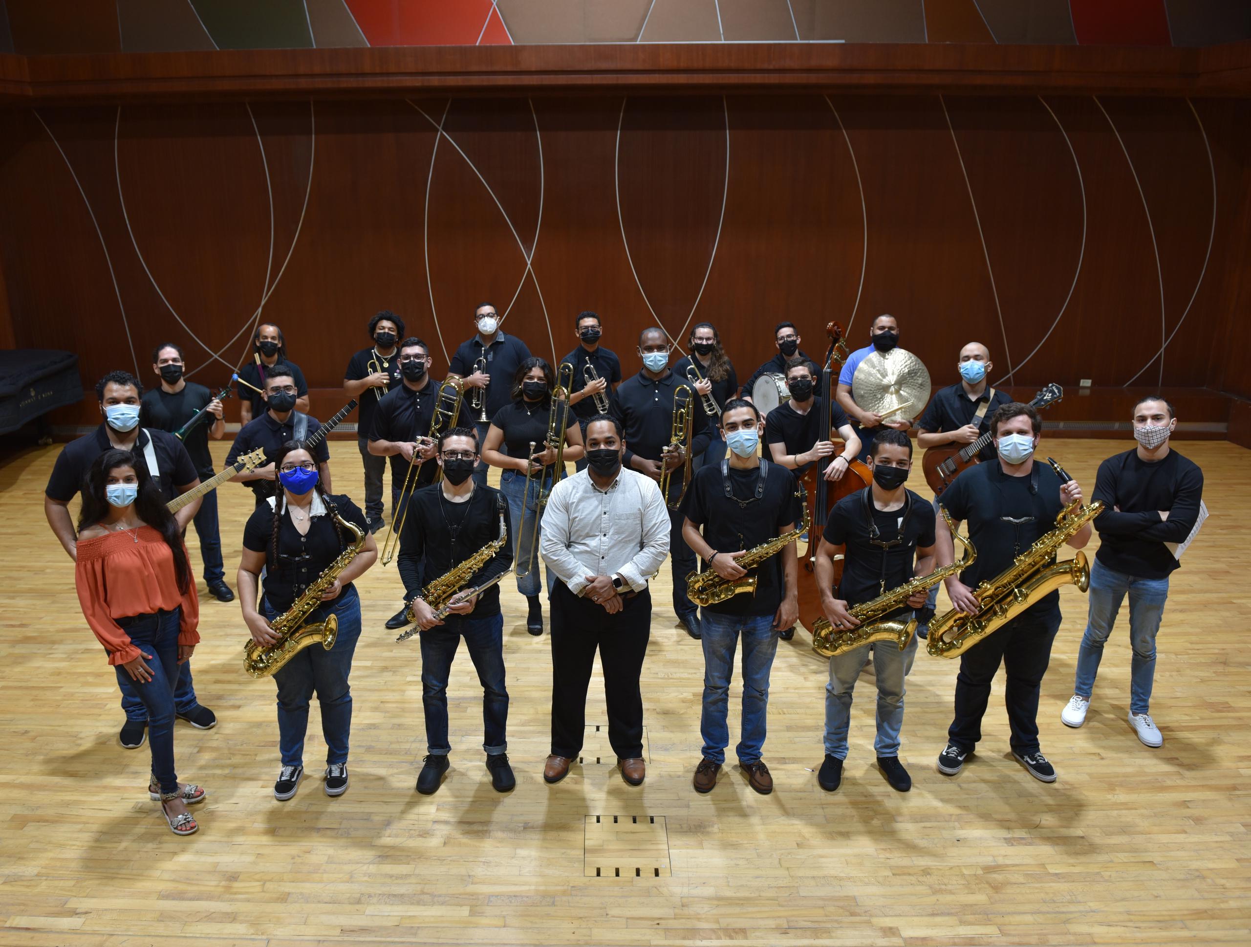 El Concert Jazz Band estará dirigida por el profesor Elías Santos Celpa y contará con la participación especial de la estudiante del Departamento de Canto, Kalinell Sanjurjo.