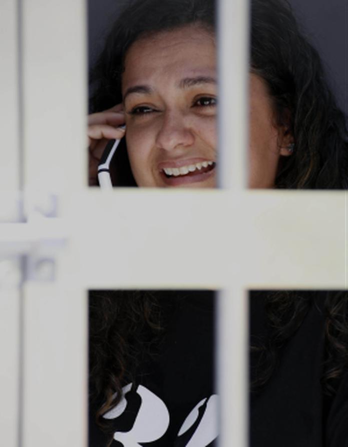 A media mañana, López Ramos estuvo encerrada por 15 minutos en la celda de aislamiento, una réplica de la prisión en la que vivió su padre por 12 de los 32 años en los que ha estado privado de la libertad. (EFE/Thais Llorca)