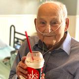 Veterano de 104 años gana la batalla contra el COVID-19