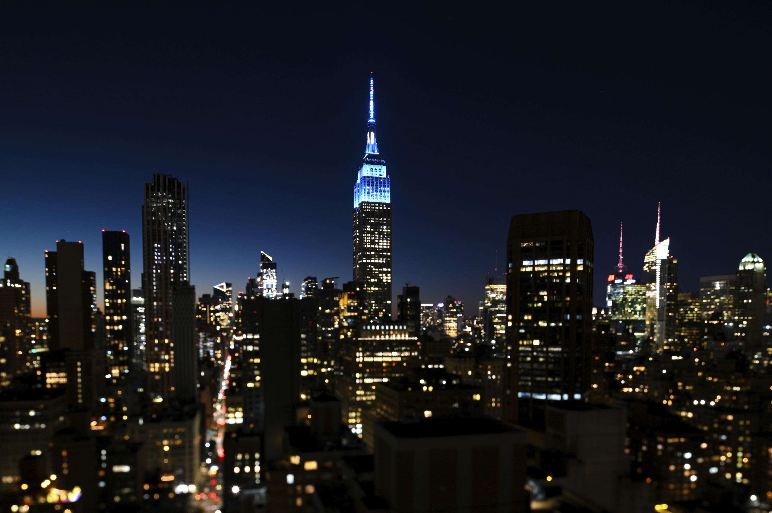 Los operadores del icónico Empire State Building de 103 pisos publicaron “ESTOY BIEN” el viernes en la cuenta en la red social X del edificio.