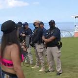 Arrestan manifestantes que se oponen a construcción en la zona costera de Aguadilla